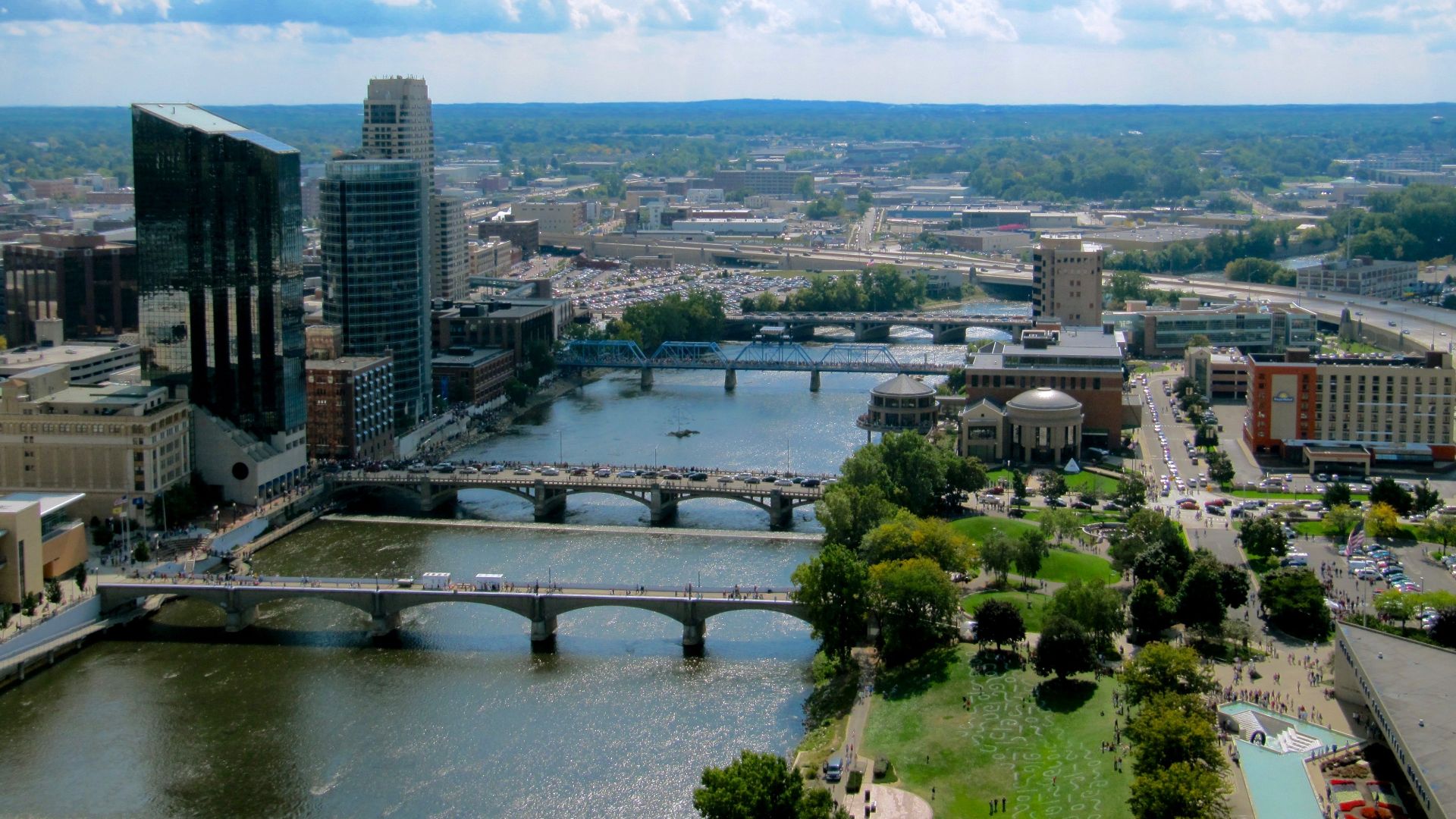 File:Downtown Grand Rapids from River House.jpg