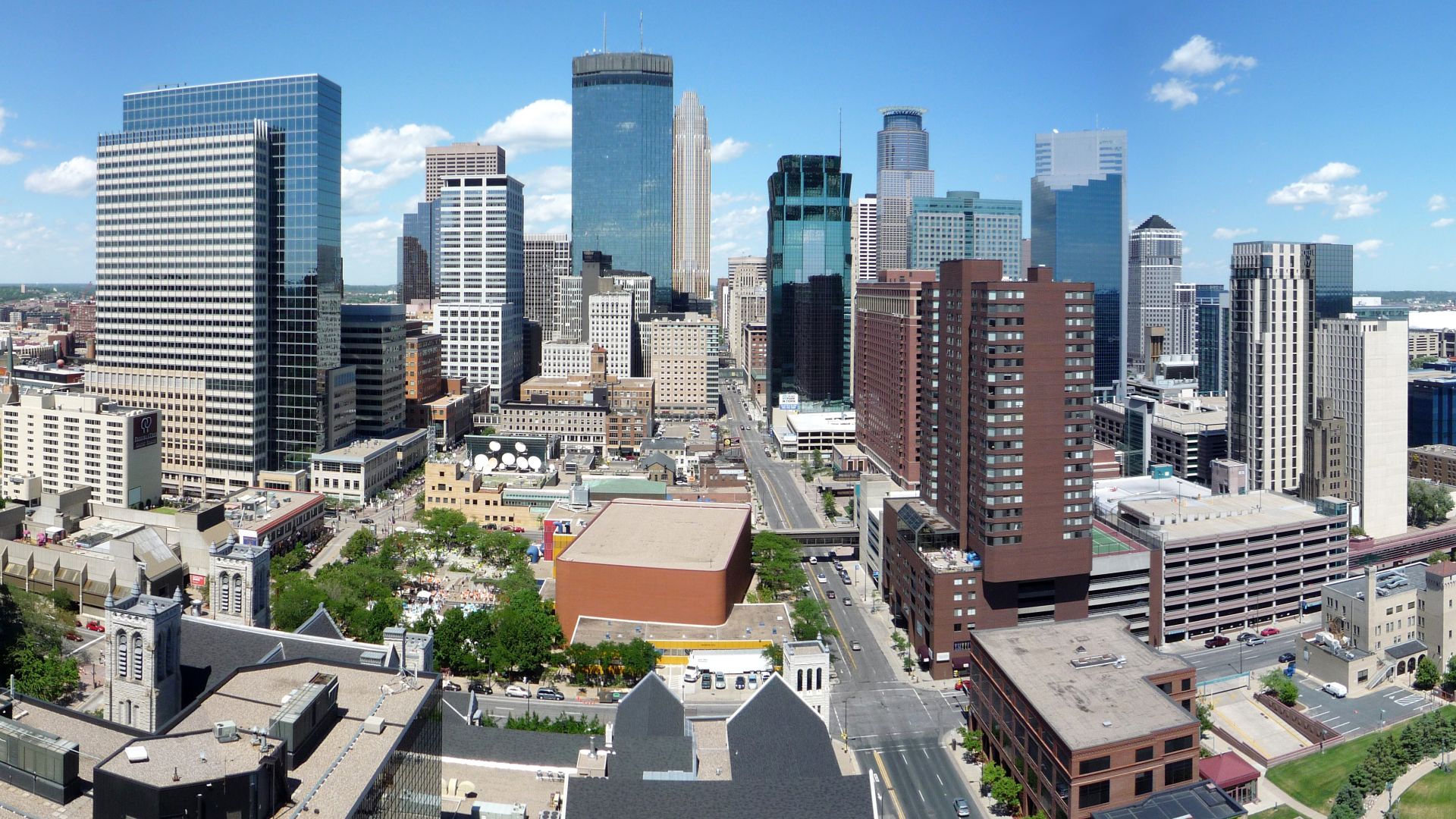 File:2008-0712-MPLS-pan00-mp-edit.JPG