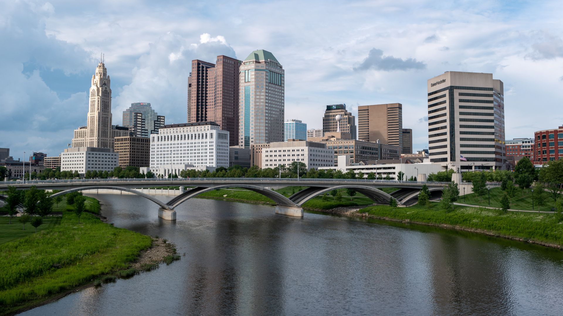File:Downtown Columbus View from Main St Bridge.jpg