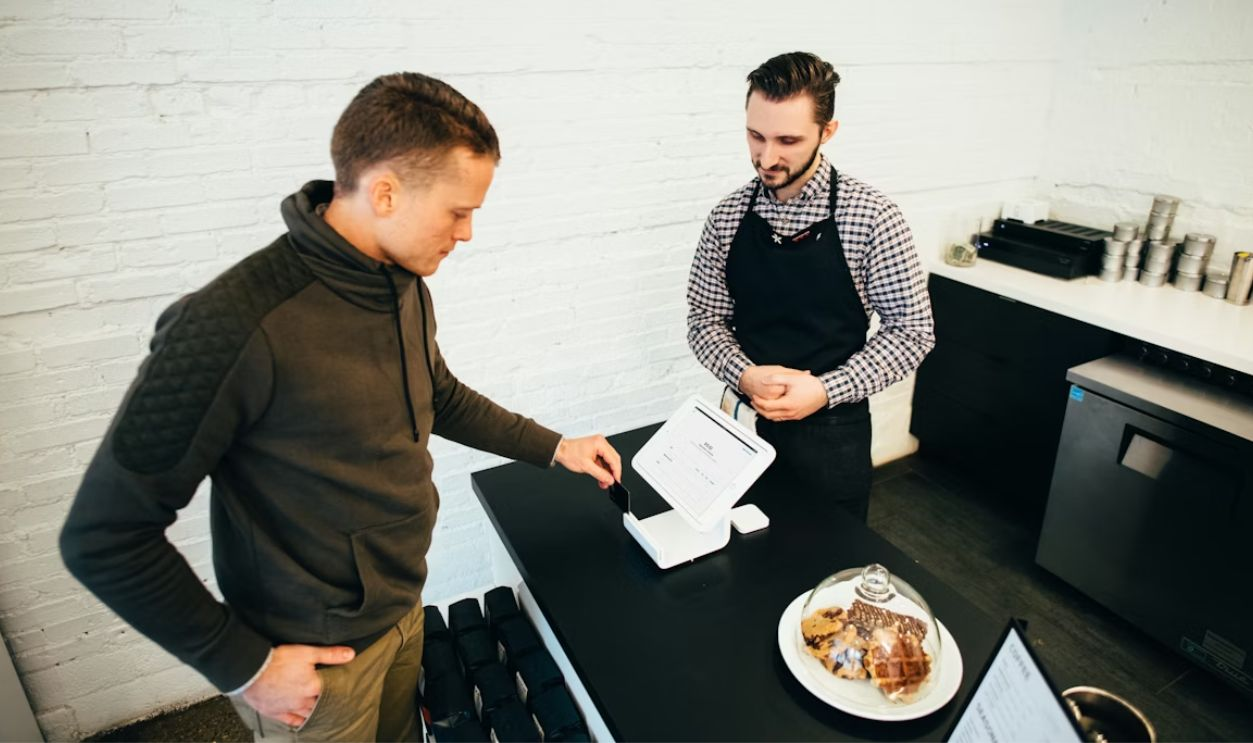 Counter-Service Tipping Prompts