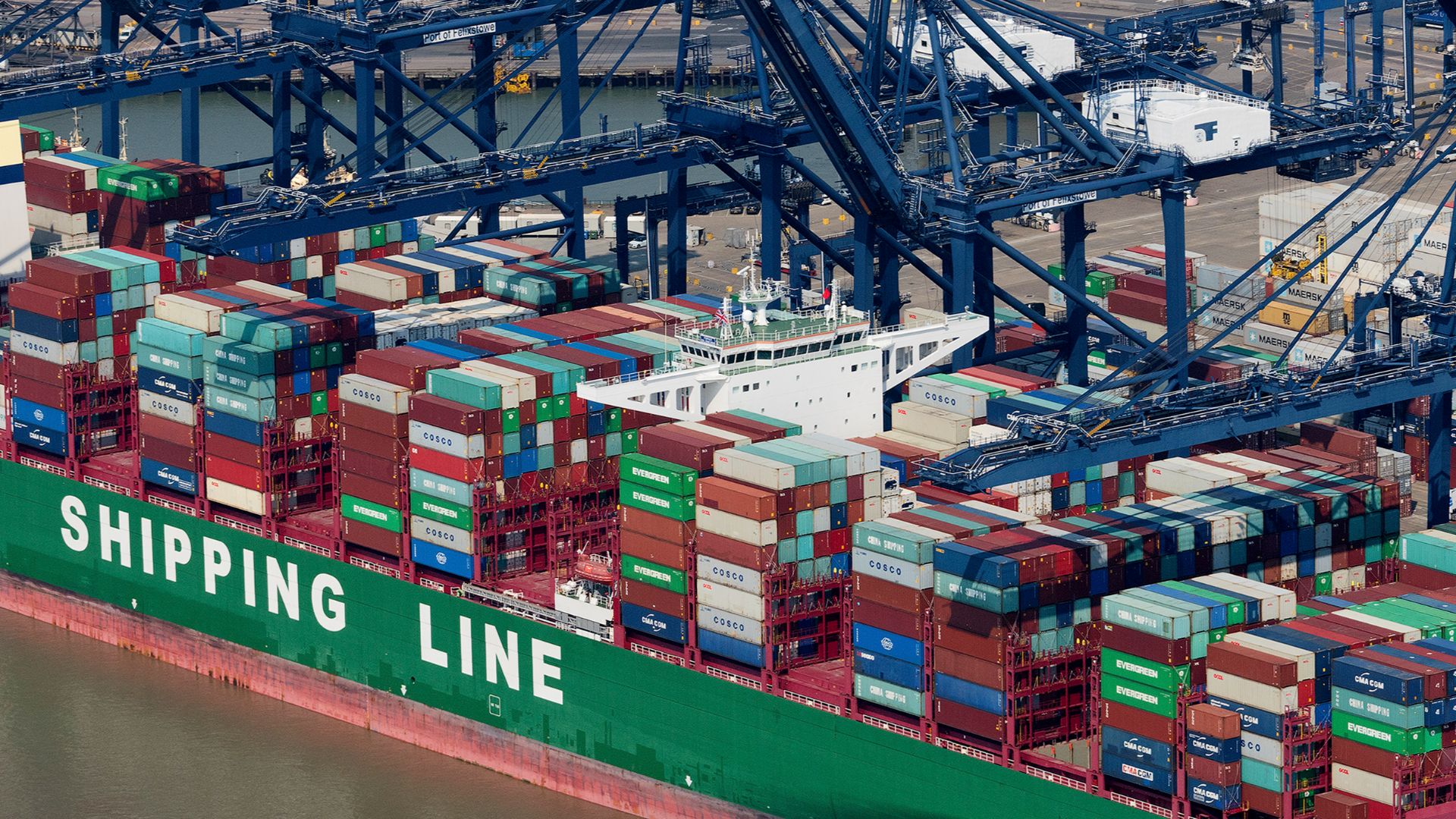 File:Container ship The CSCL Indian Ocean in the Port of Felixstowe (43954818414).jpg