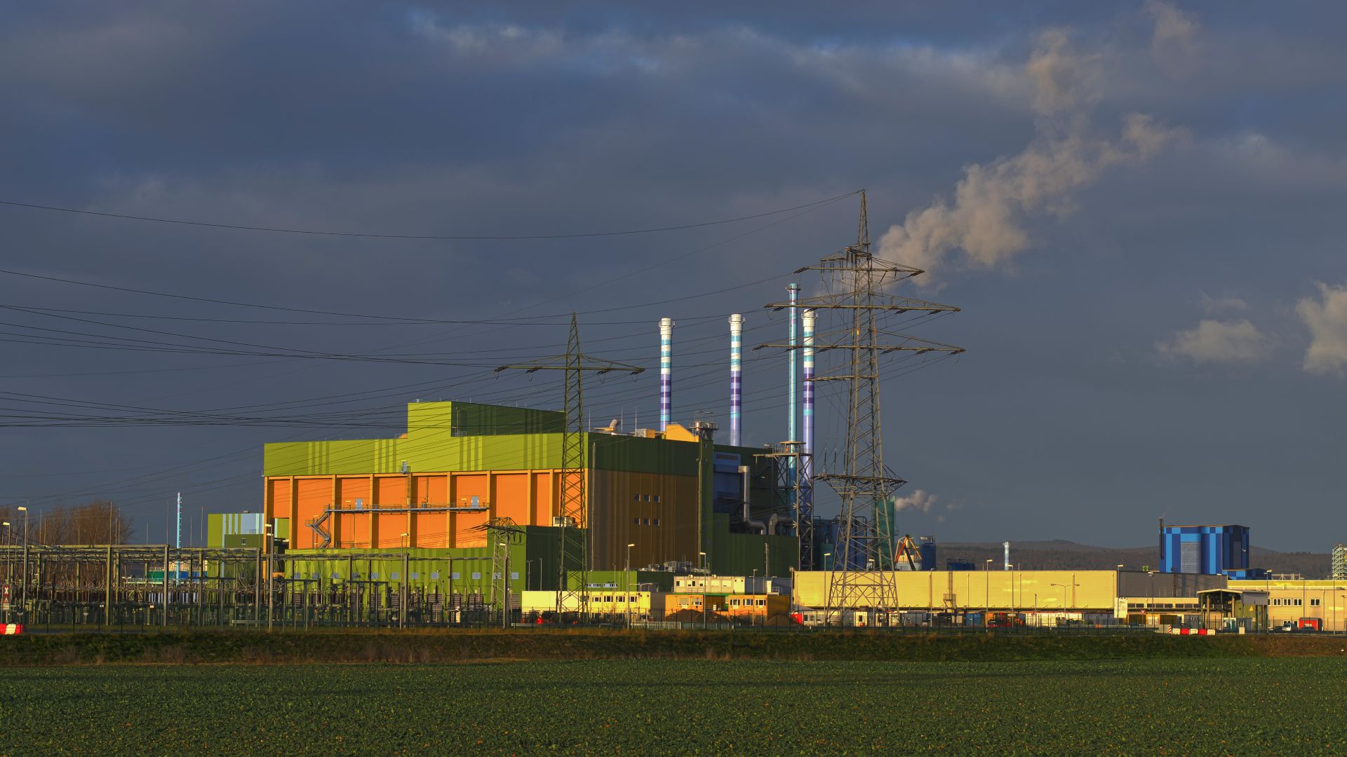 File:Industry park Höchst - waste-to-energy plant - Industriepark Höchst - Müllverbrennungsanlage - 07.jpg