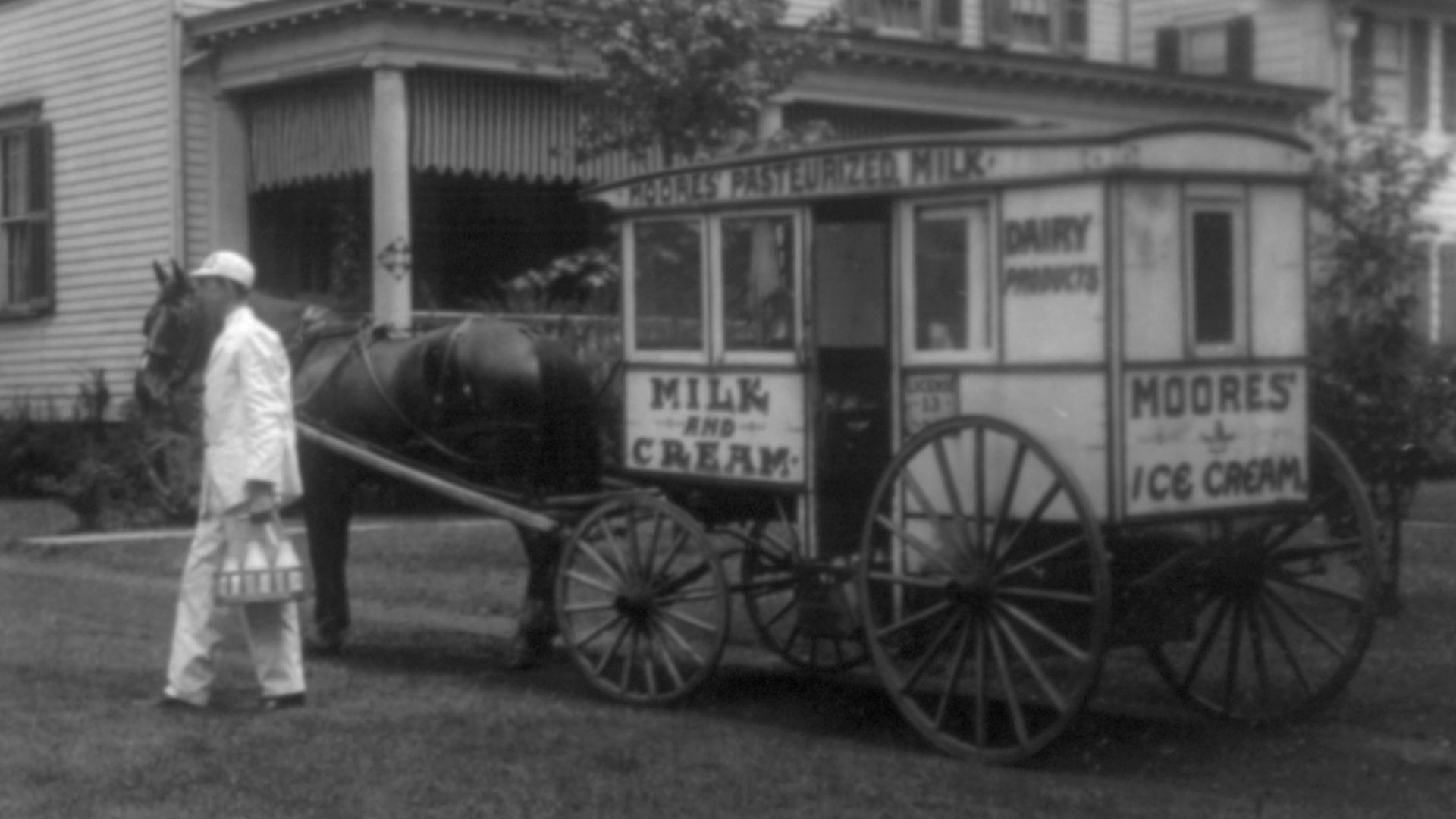 File:Milkman 3b04462r.jpg