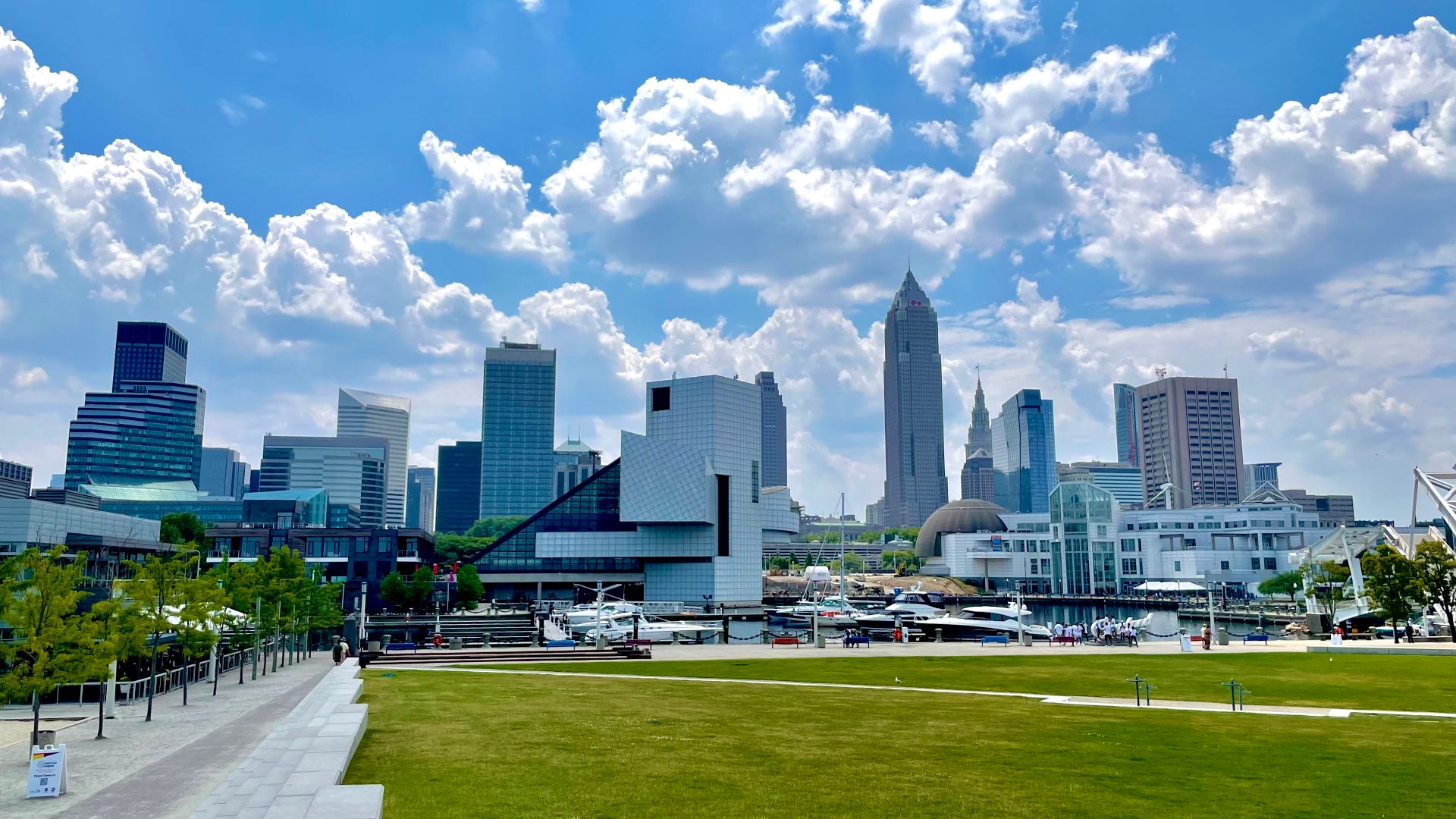 File:Skyline Cleveland Voinovich (June 2024).jpg