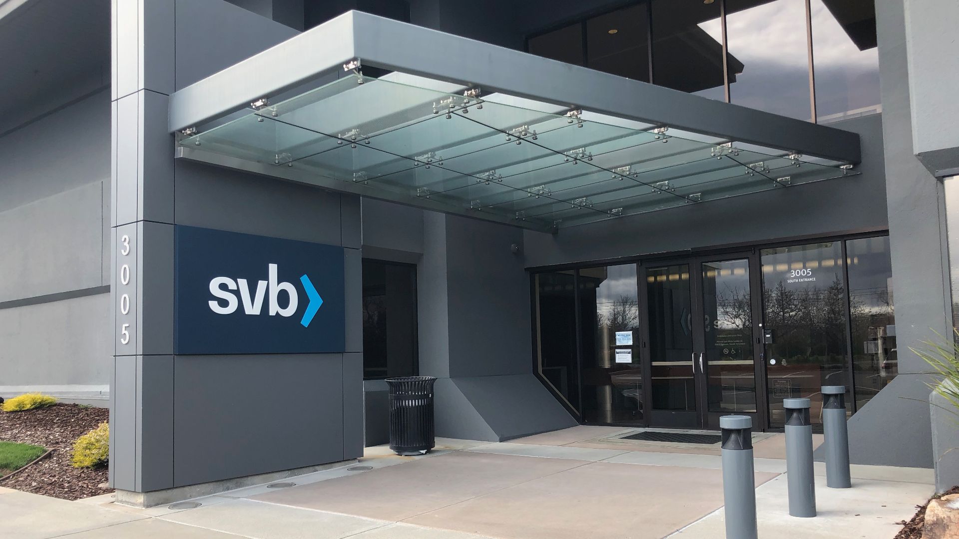 File:3005 West Tasman Drive, Santa Clara, California.jpg