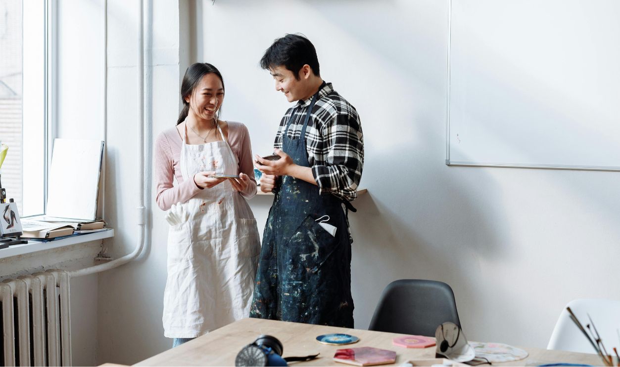 Couple in a painting workshop