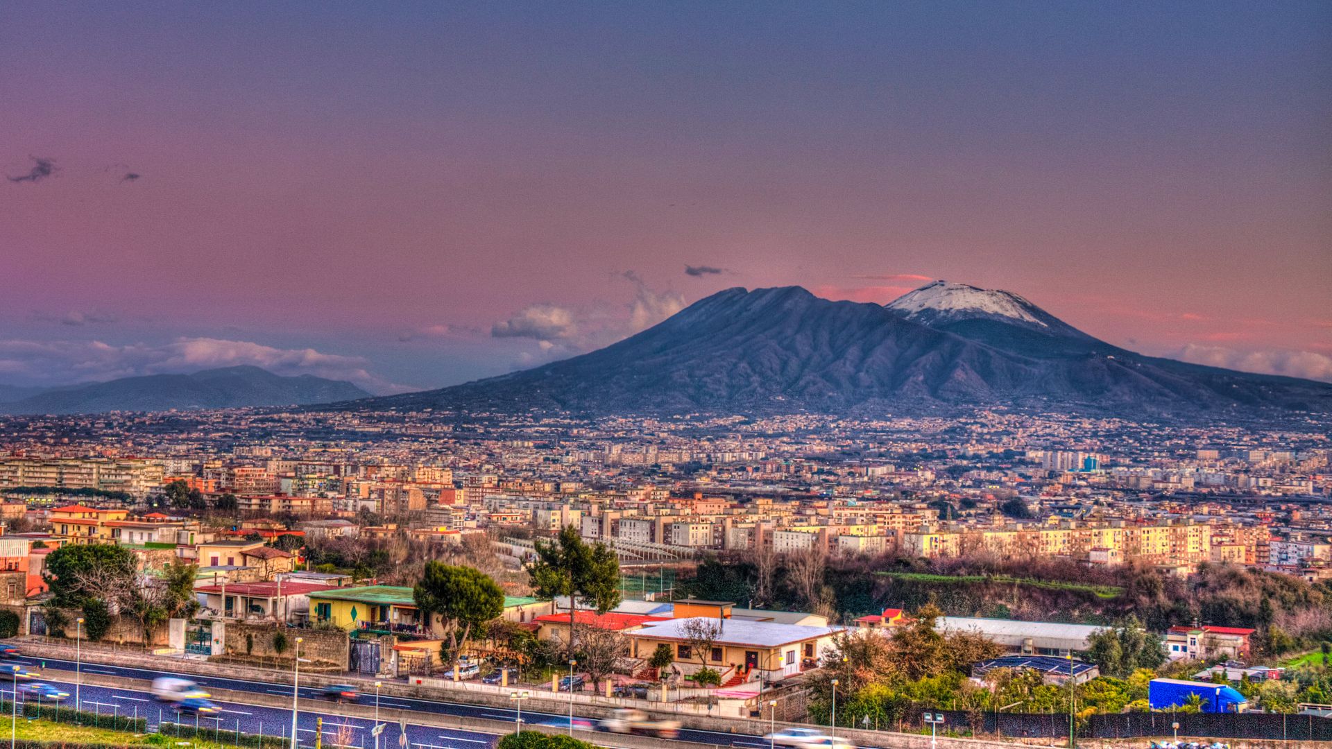 File:Mount Vesuvius in Naples, Italy, Napoli1.jpg