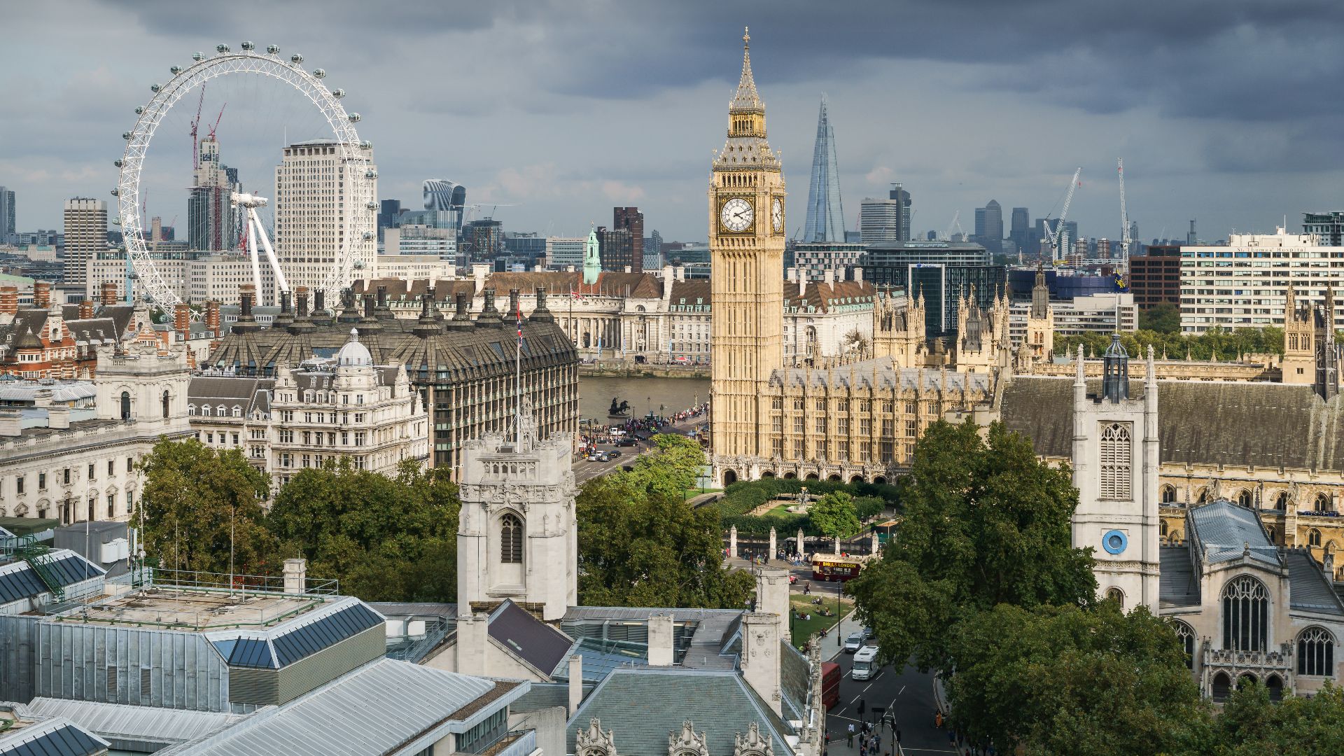 File:Palace of Westminster from the dome on Methodist Central Hall.jpg