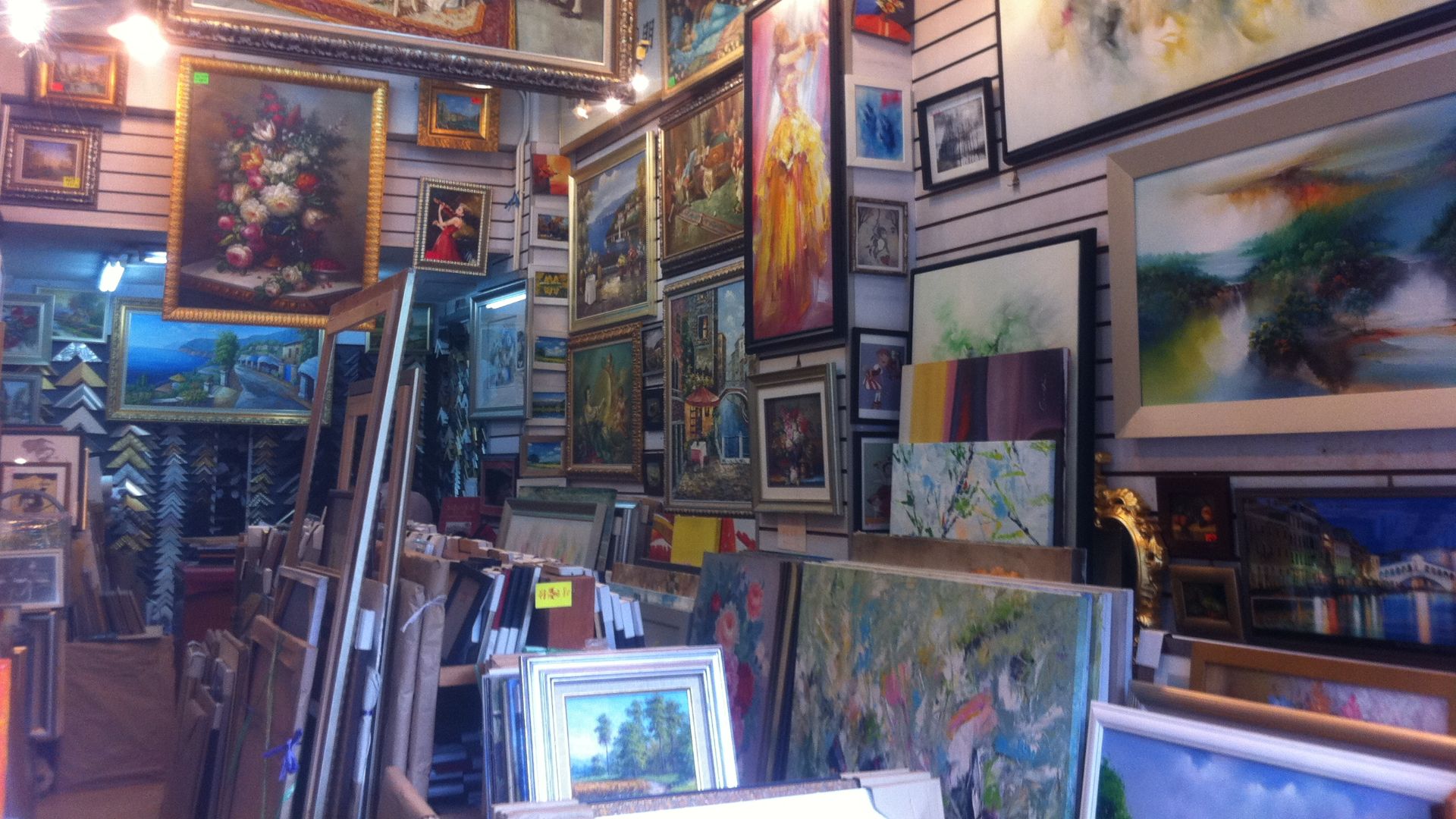 File:HK Causeway Road 灣景大廈 Bay View Mansion painting frame shop Feb-2012.jpg