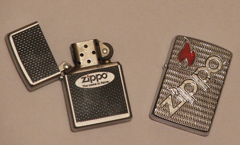 2 Zippo lighters 