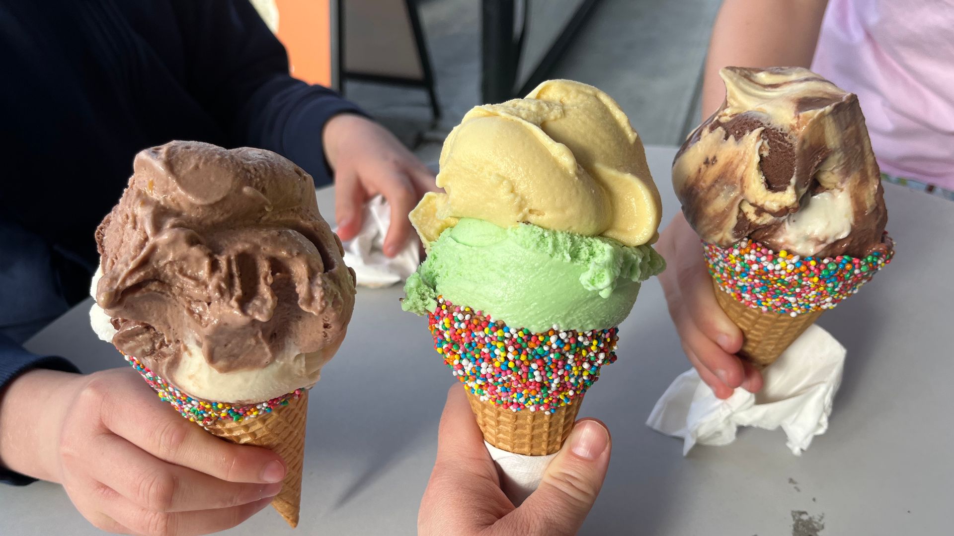 File:Ice cream in cones.jpg