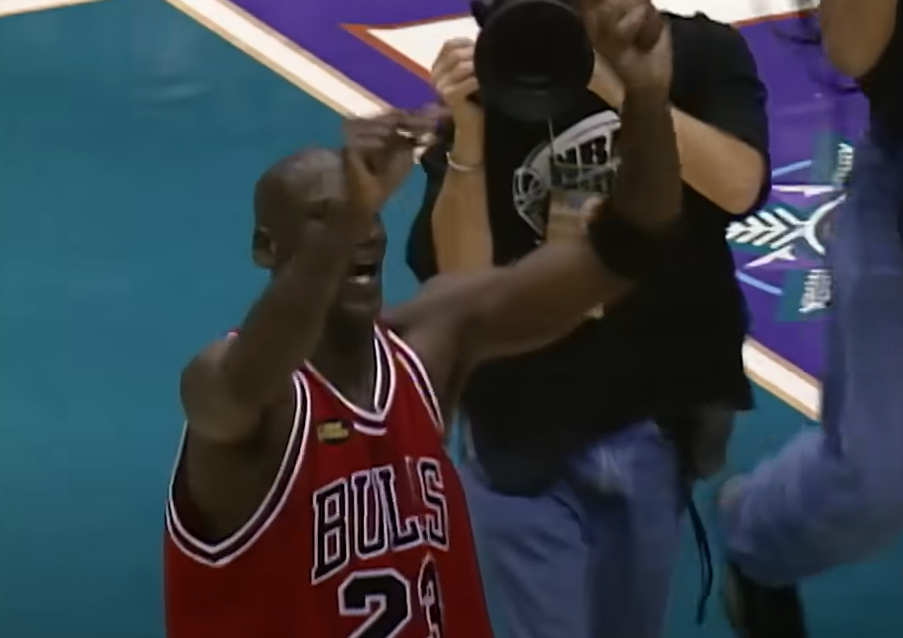Michael Jordan’s LAST BULLS GAME