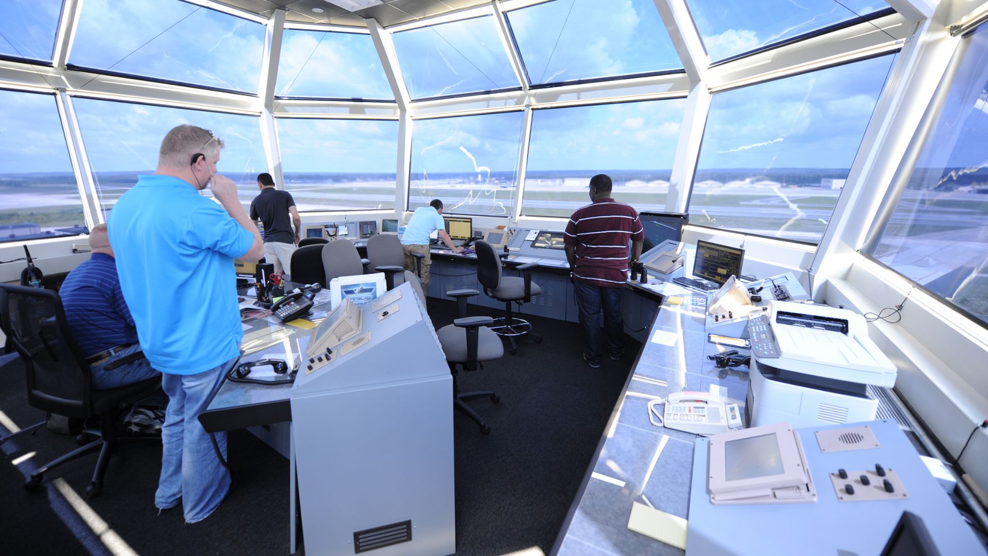 File:Pope Field Air Traffic Control Tower (9206250542).jpg