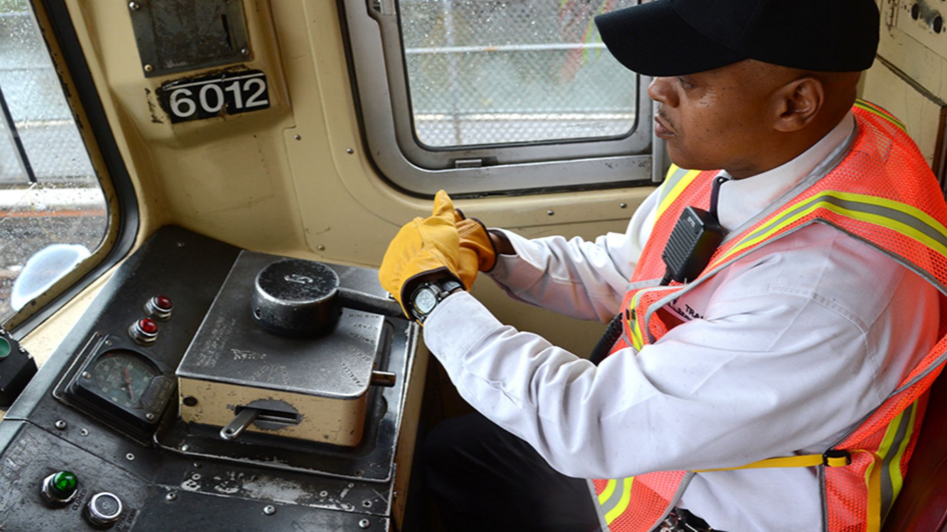File:Rockaways Test Train (8880137906).jpg