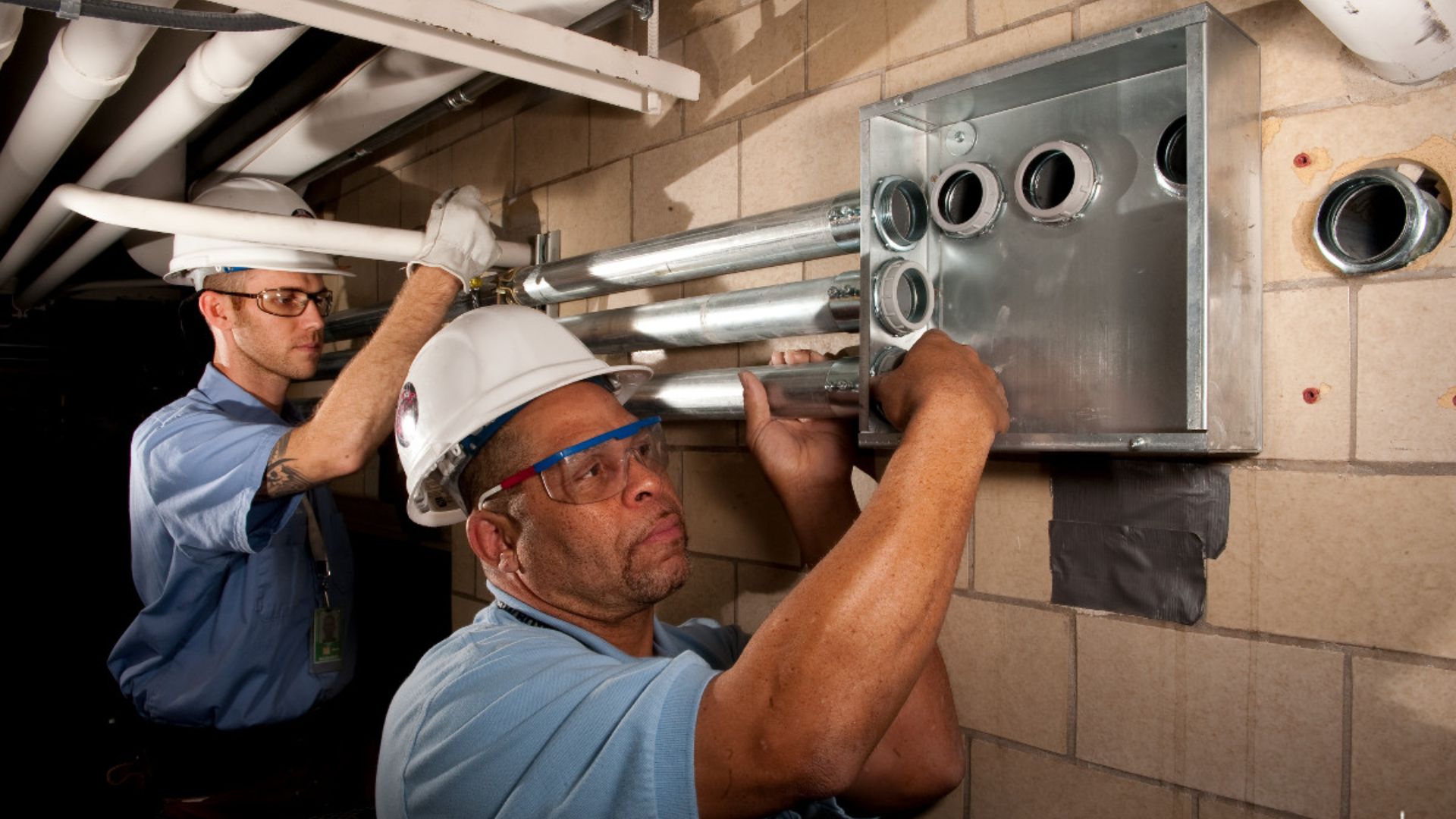 File:Flickr - USCapitol - AOC Pipefitters.jpg