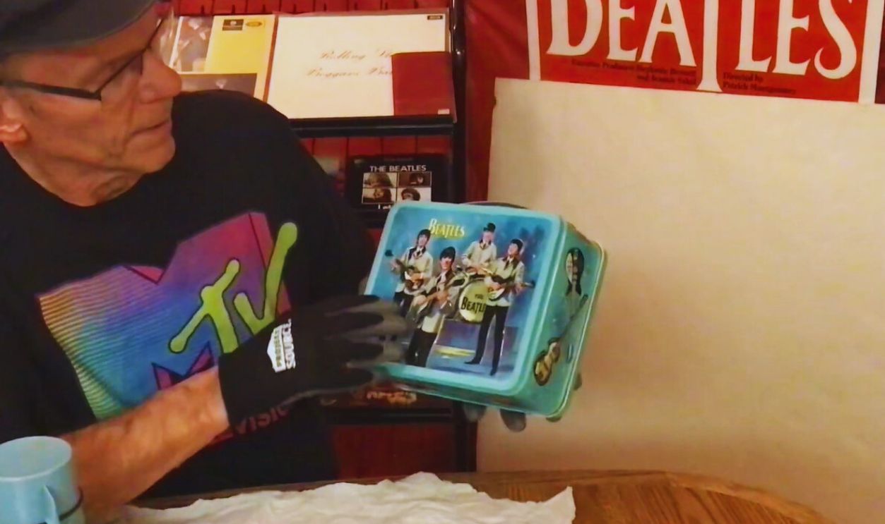 The Beatles Lunchboxes And Merchandise