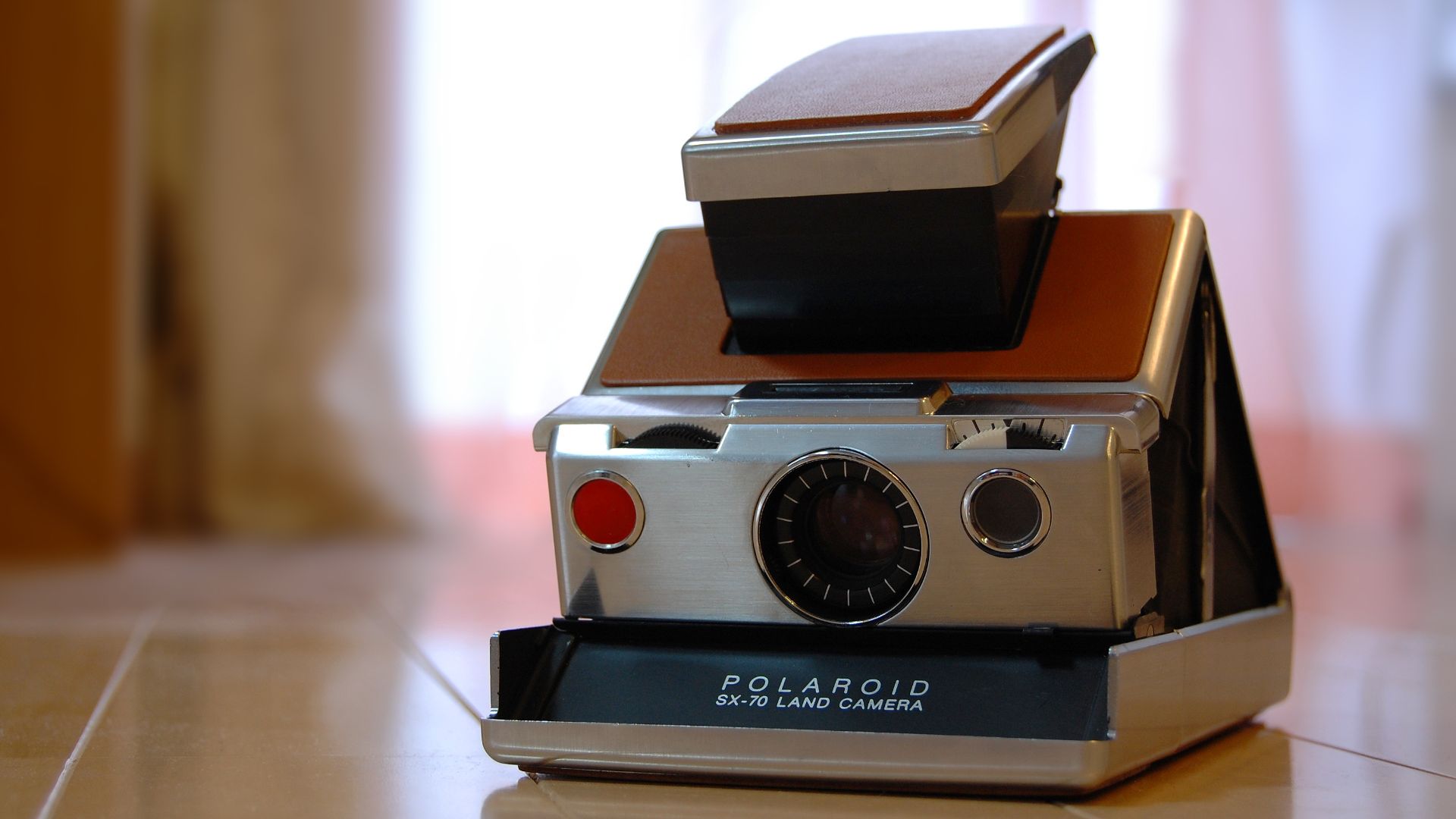 File:Polaroid SX-70 Land Camera (3838125863).jpg