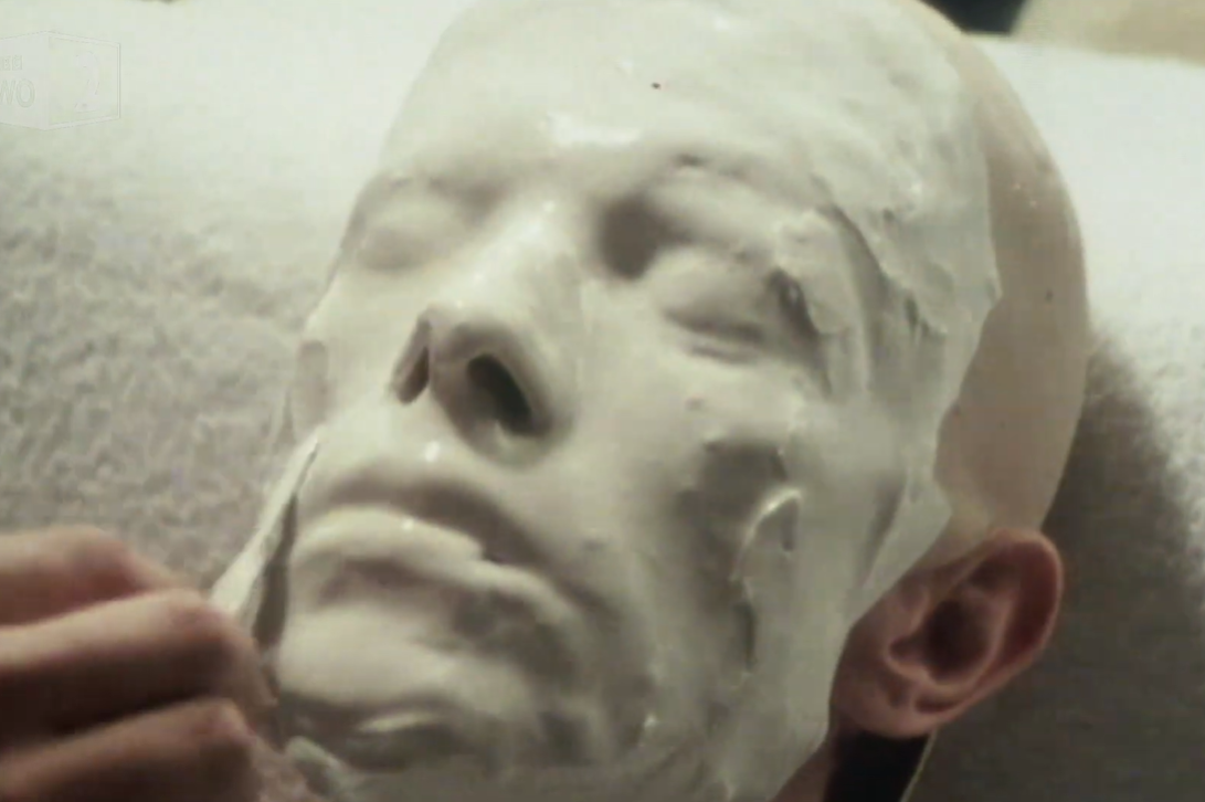 Screenshot of David Bowie's Mask