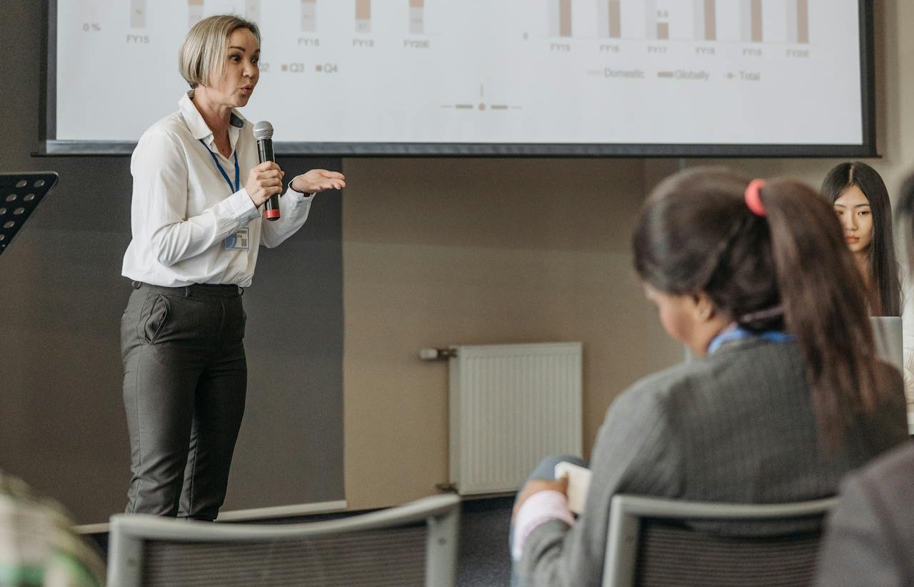 Projection of Graphs on Screen