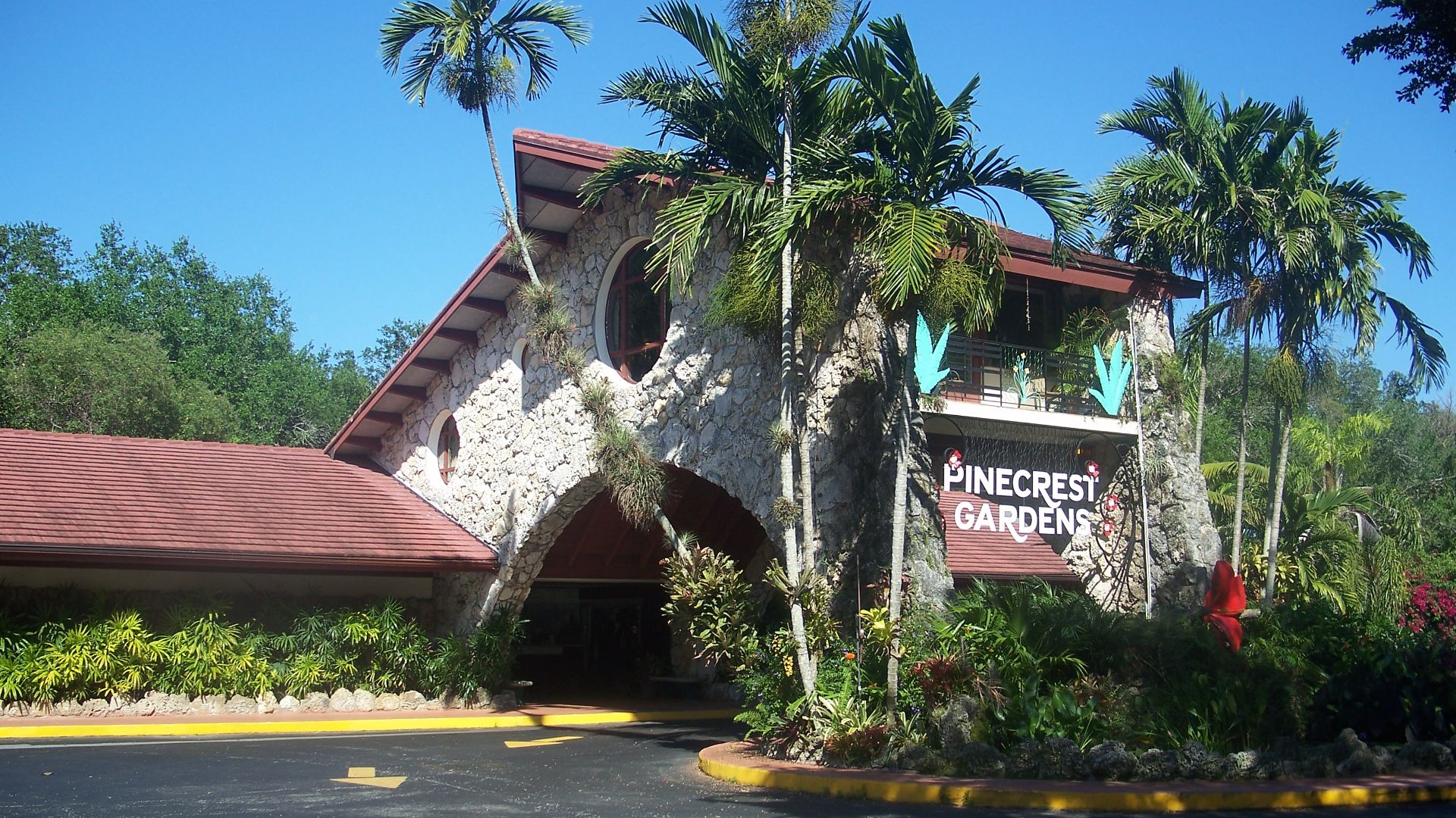 File:Pinecrest Gardens FL park entr03.jpg