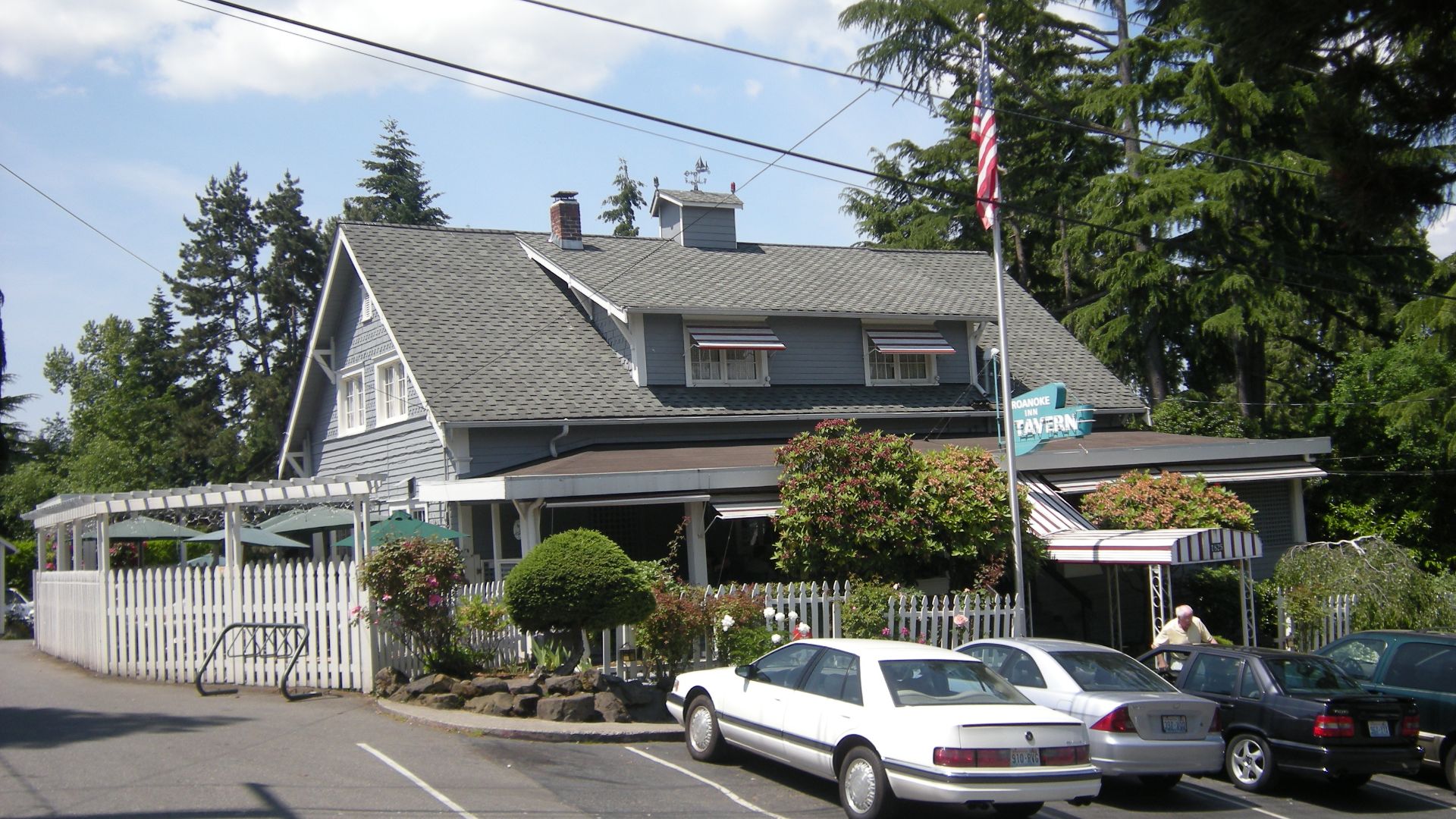 File:Mercer Island, WA - Roanoke Inn 01.jpg