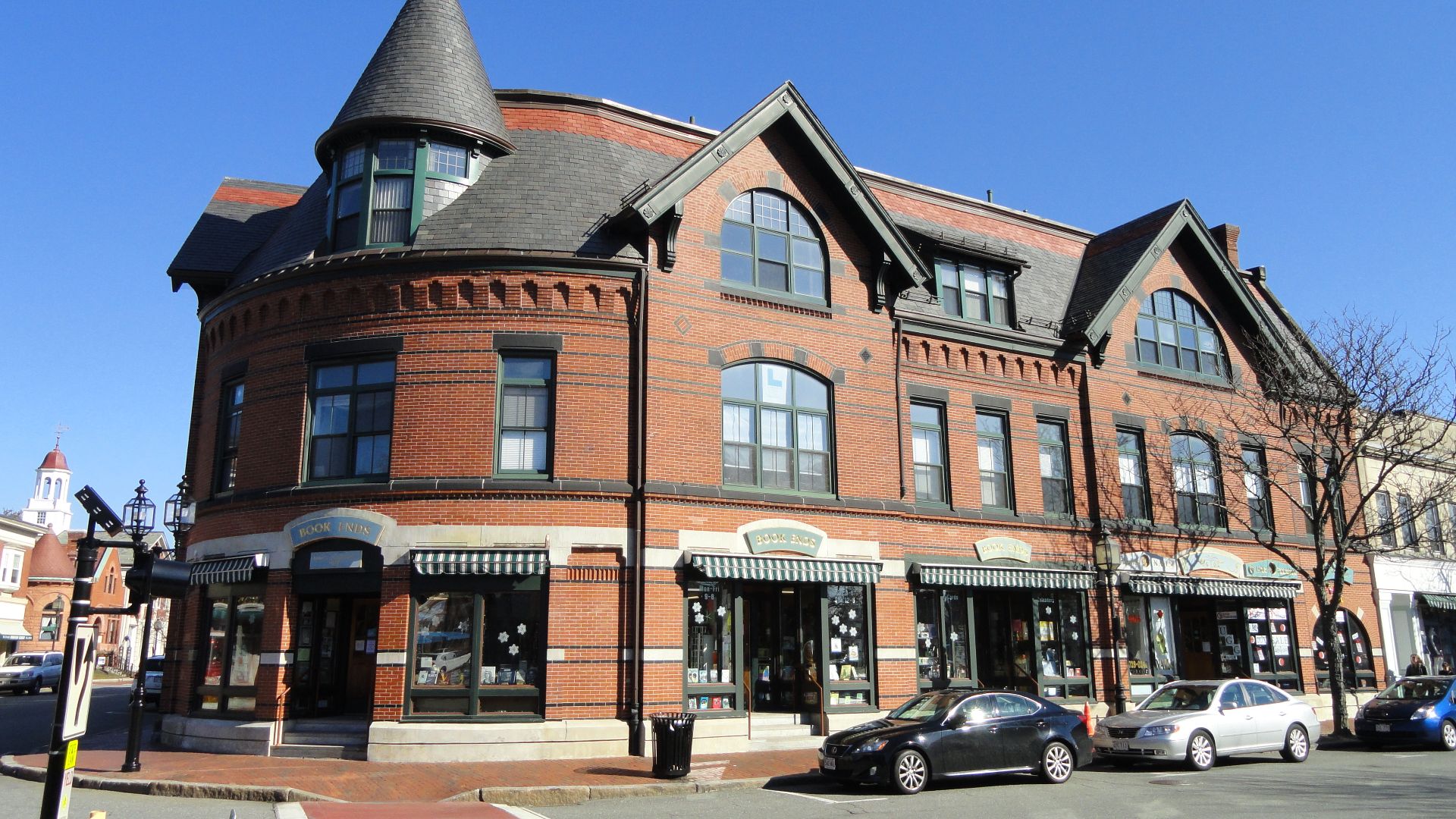 File:Book Ends - Winchester, MA - DSC04163.JPG