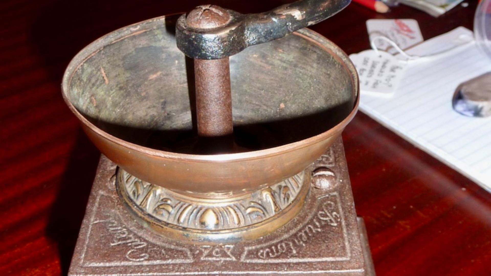 File:Cast Iron Coffee Grinder-1.jpg