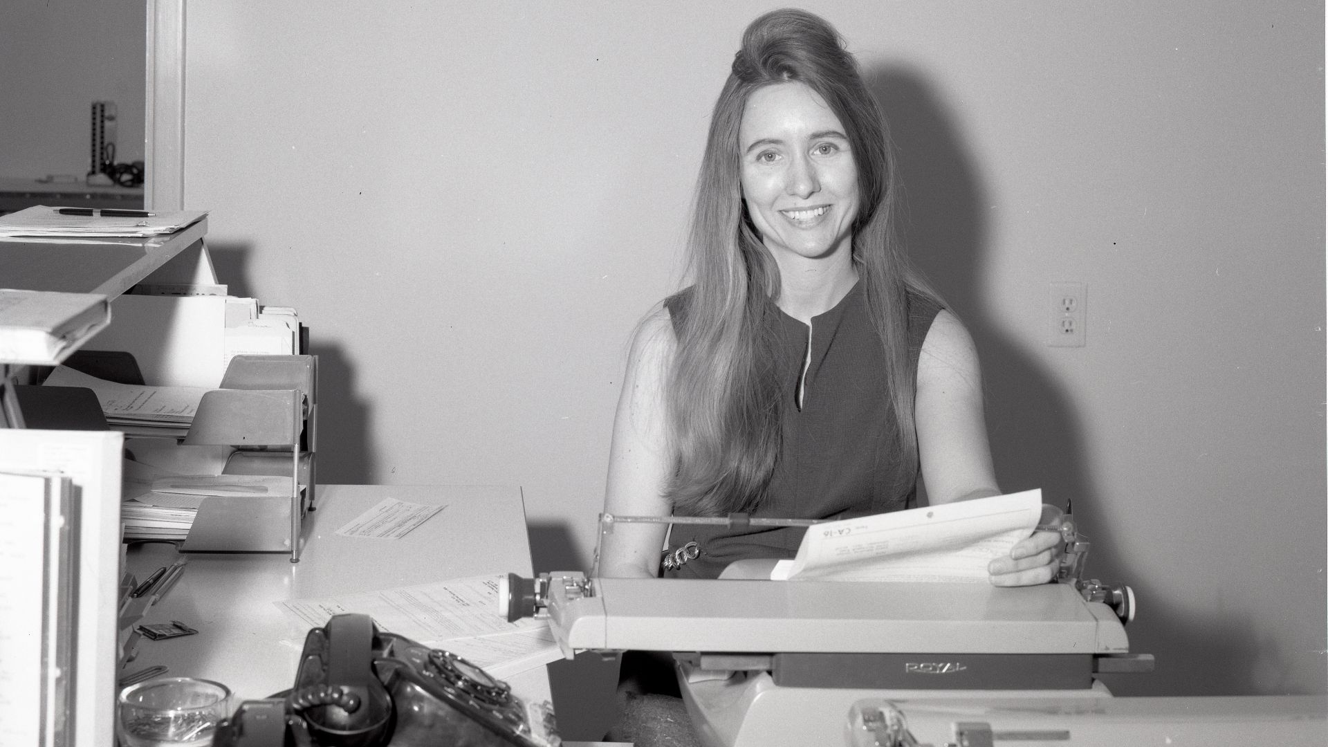 File:NATIONAL SECRETARY WEEK - DPLA - 54b459f97ca39dc9d8a8a107230b414e.jpg