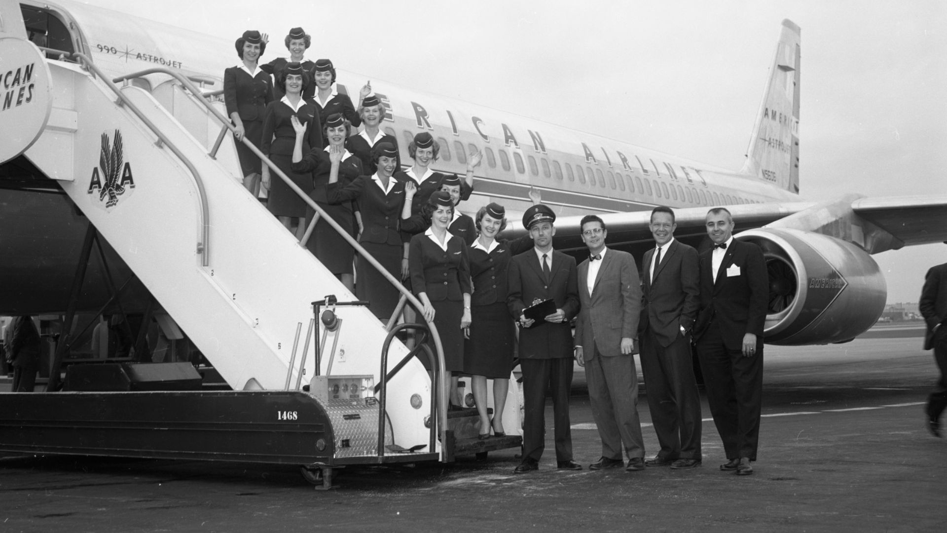 File:23 0067988 Convair Negative Image - Convair 990 American Airlines stewardesses next to Knobel and Perkins 01-12-1962 (54182196962).jpg