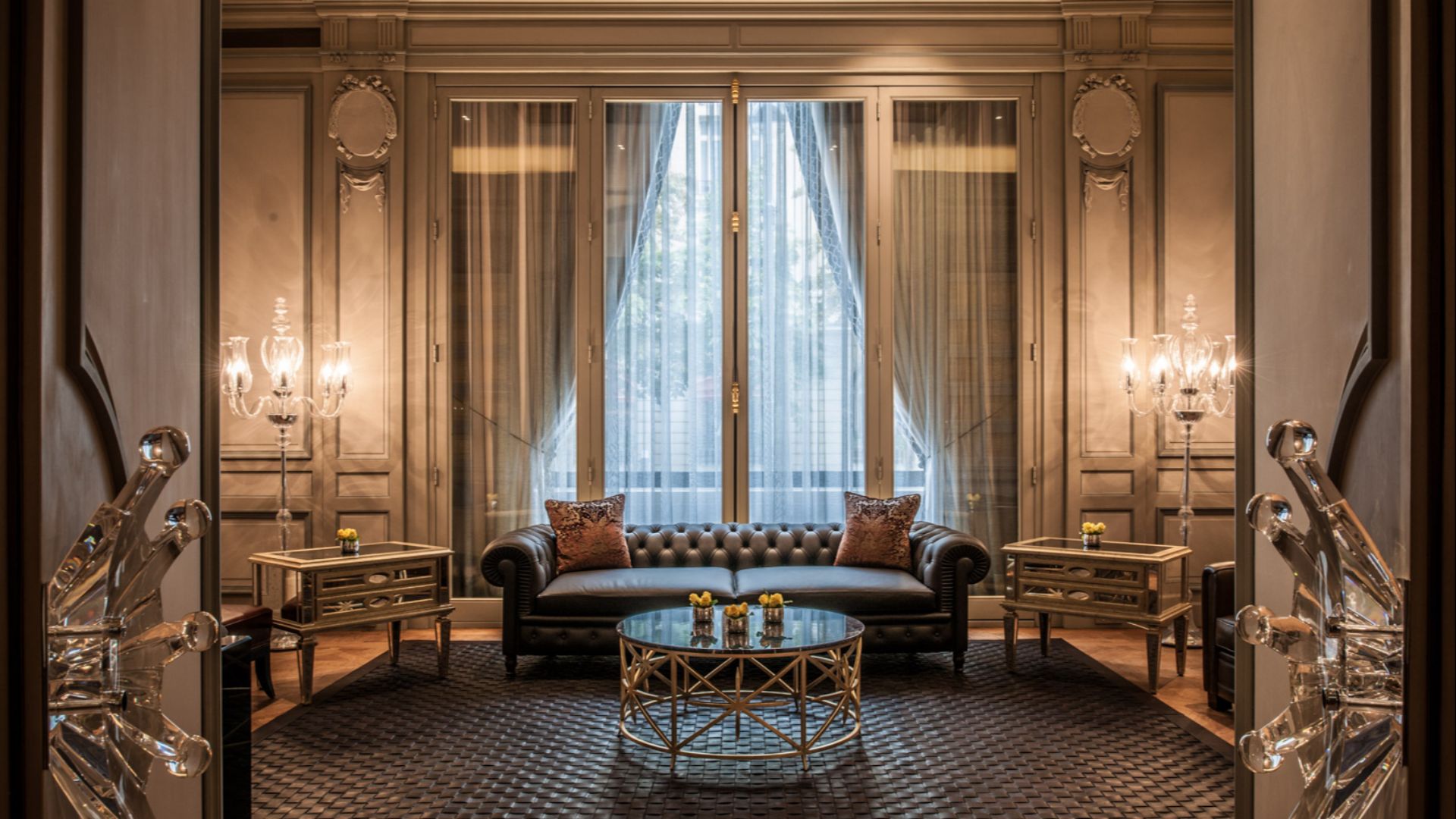 File:The Cigar Lounge.jpg