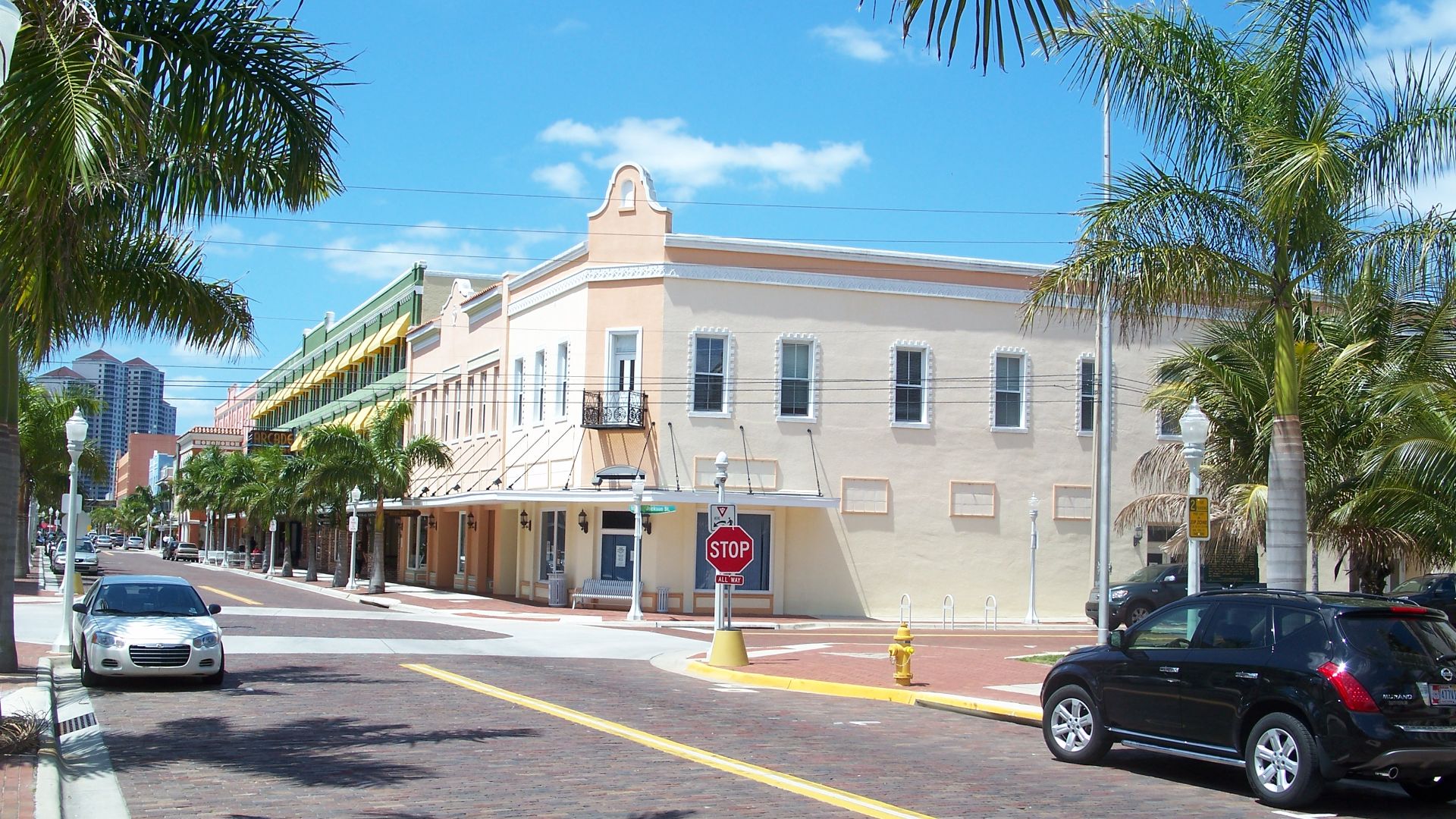 File:Fort Myers FL Downtown HD street03.jpg