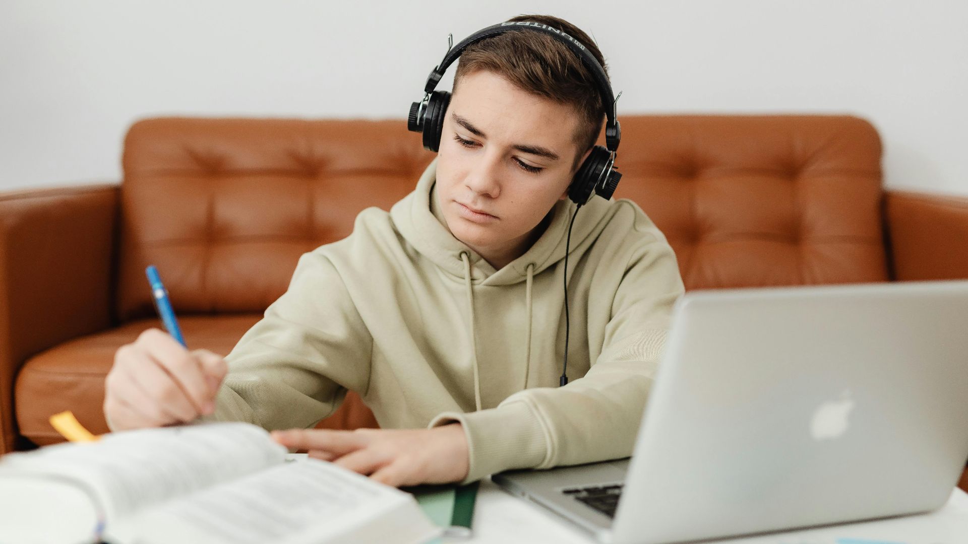 Photo By: Kaboompics.com