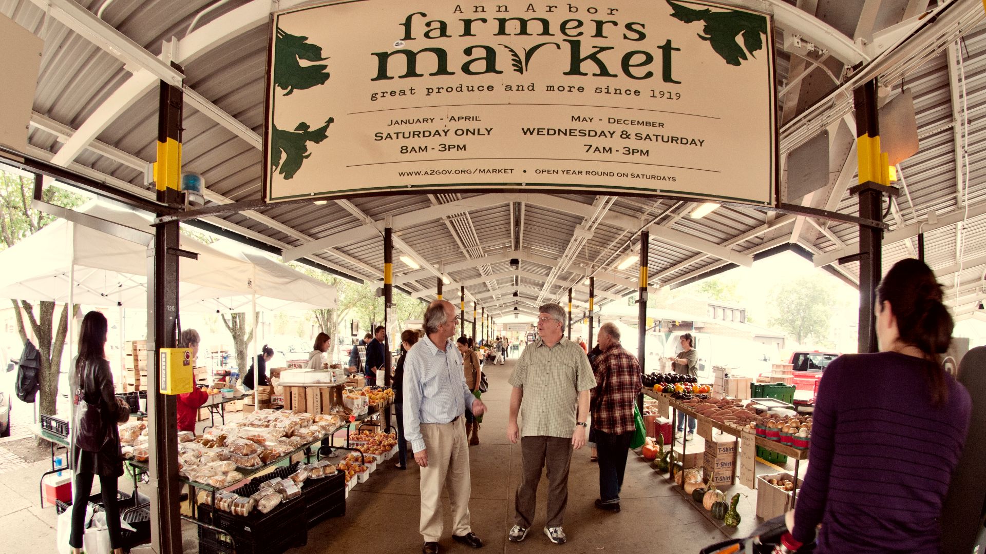 File:Ann Arbor Famer's Market (6309231763).jpg