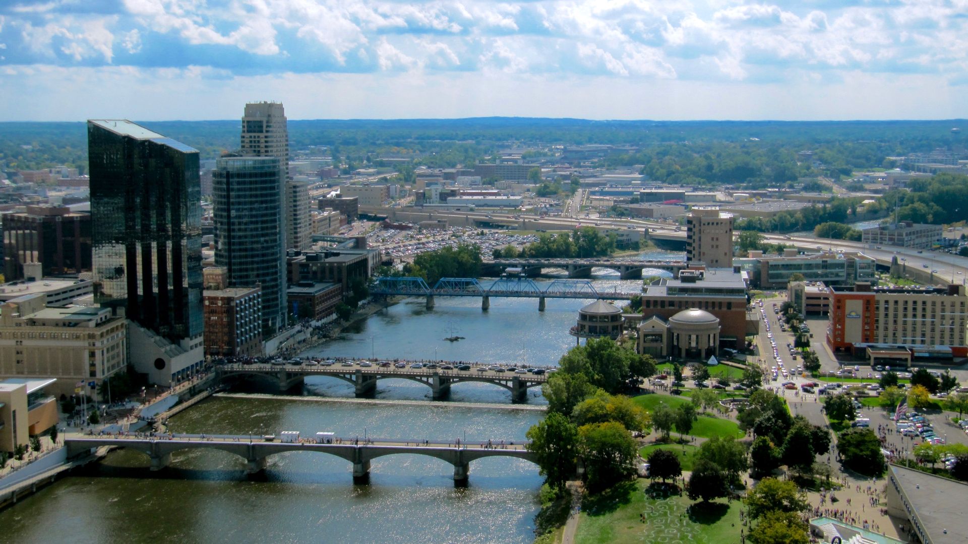 File:Downtown Grand Rapids from River House.jpg