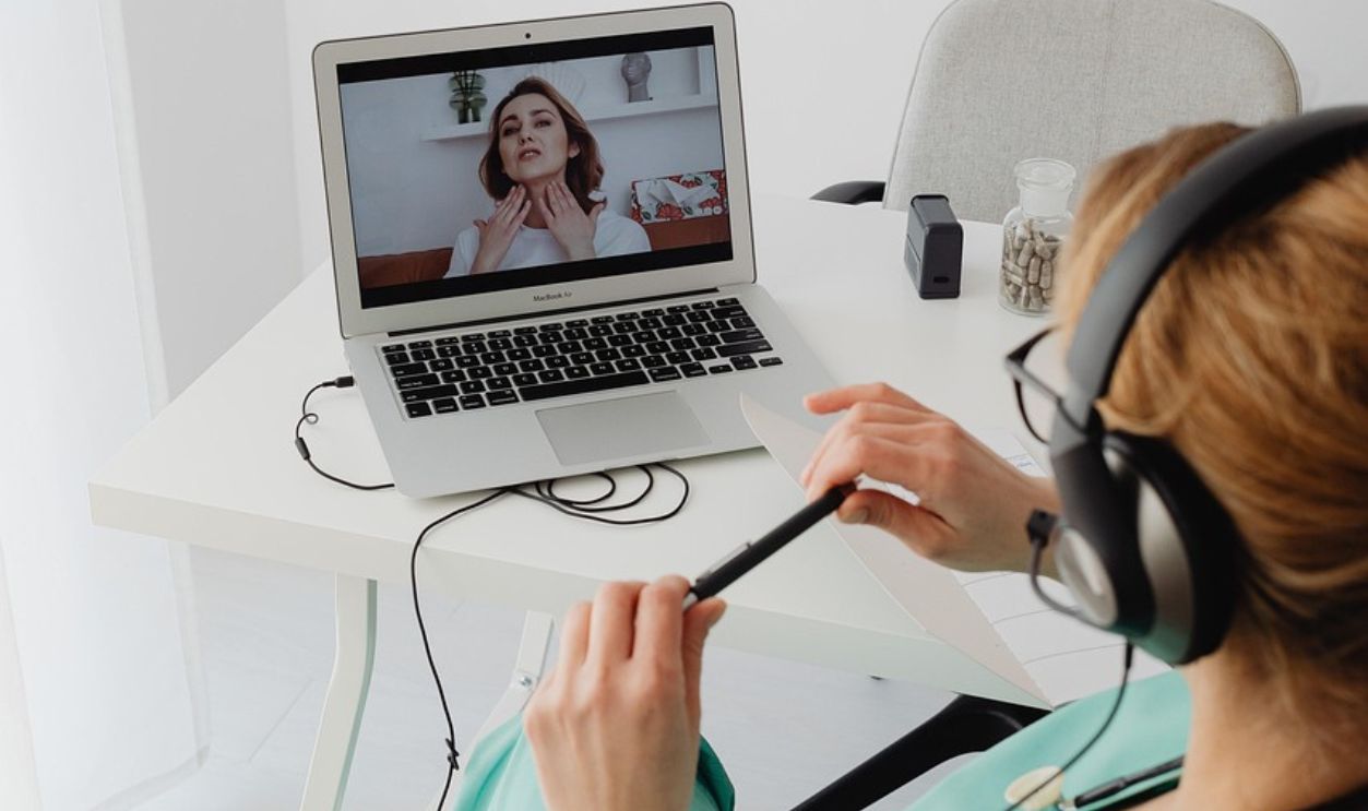 Telehealthcare Worker