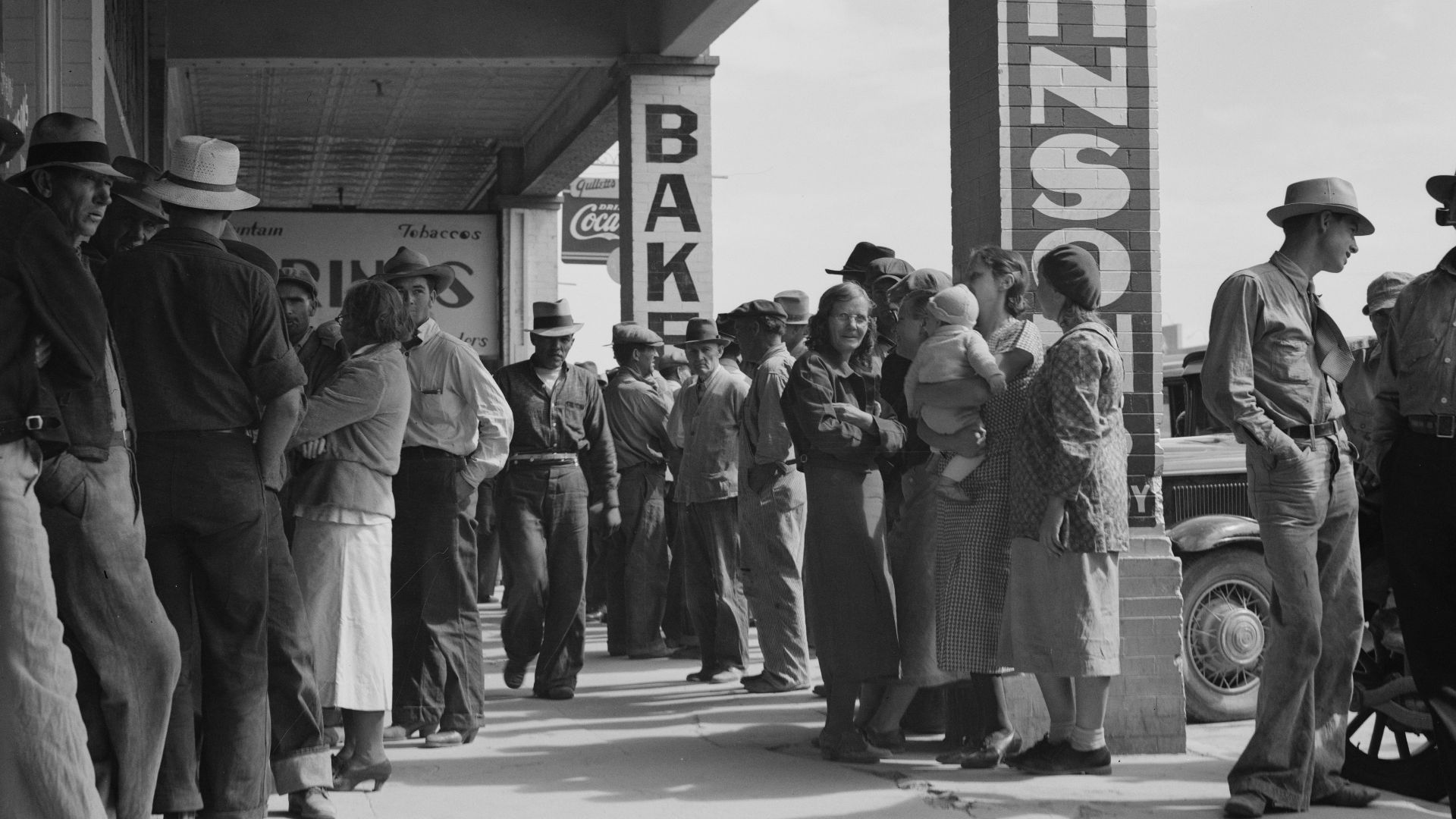 File:Waiting for relief checks during Great depression.jpg