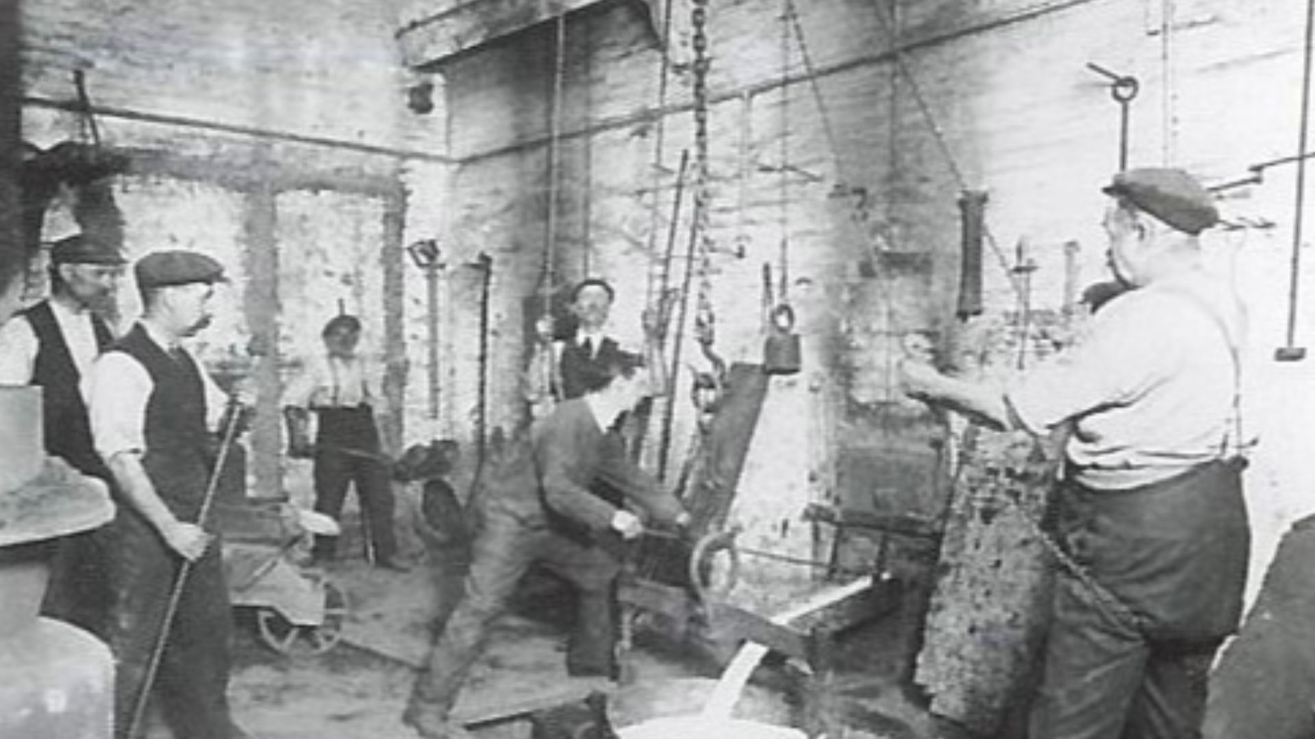 File:Gillett & Johnston foundry.jpg