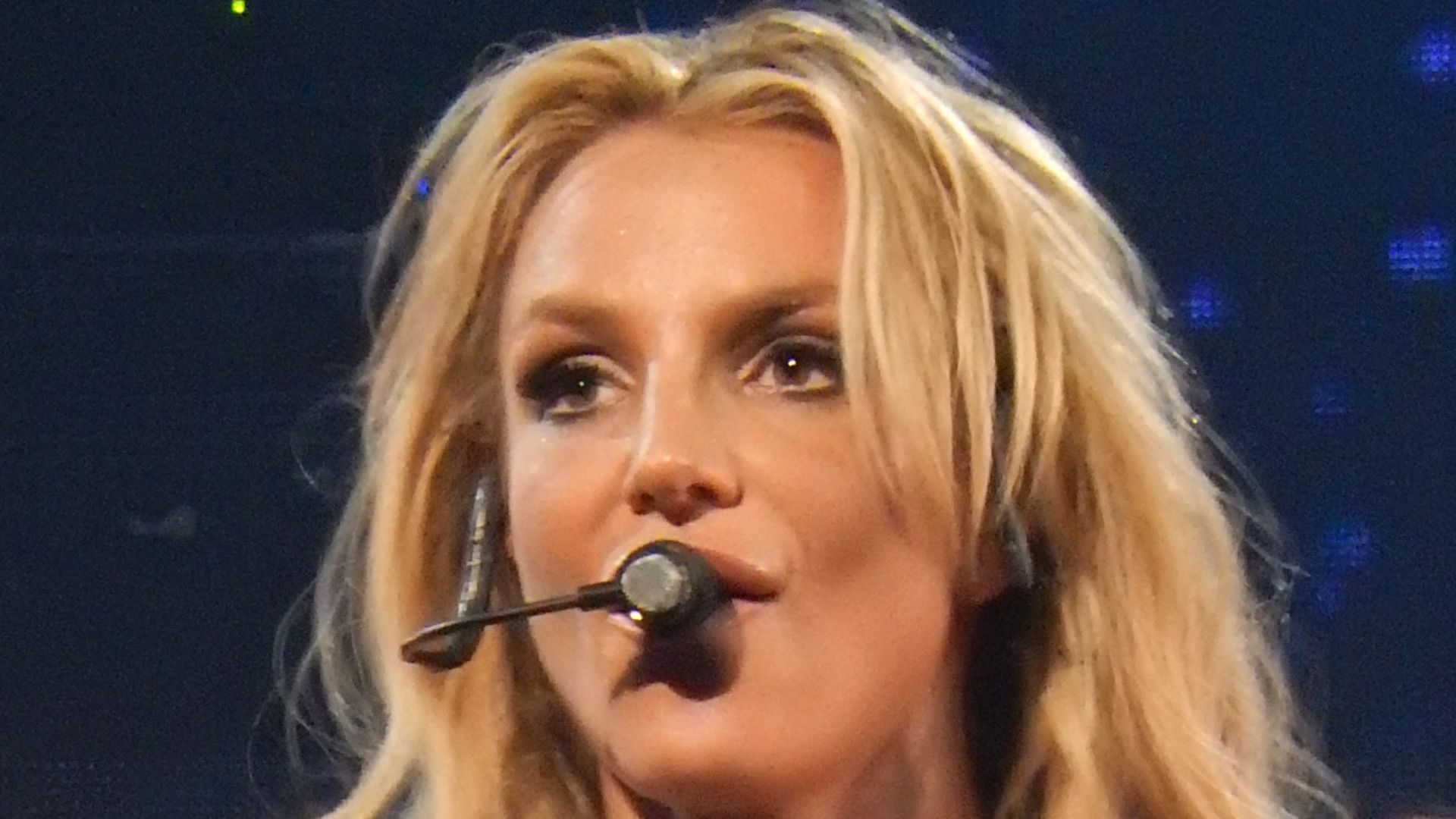 File:Britney Spears, Roundhouse, London (Apple Music Festival 2016) (30072929931) (cropped).jpg