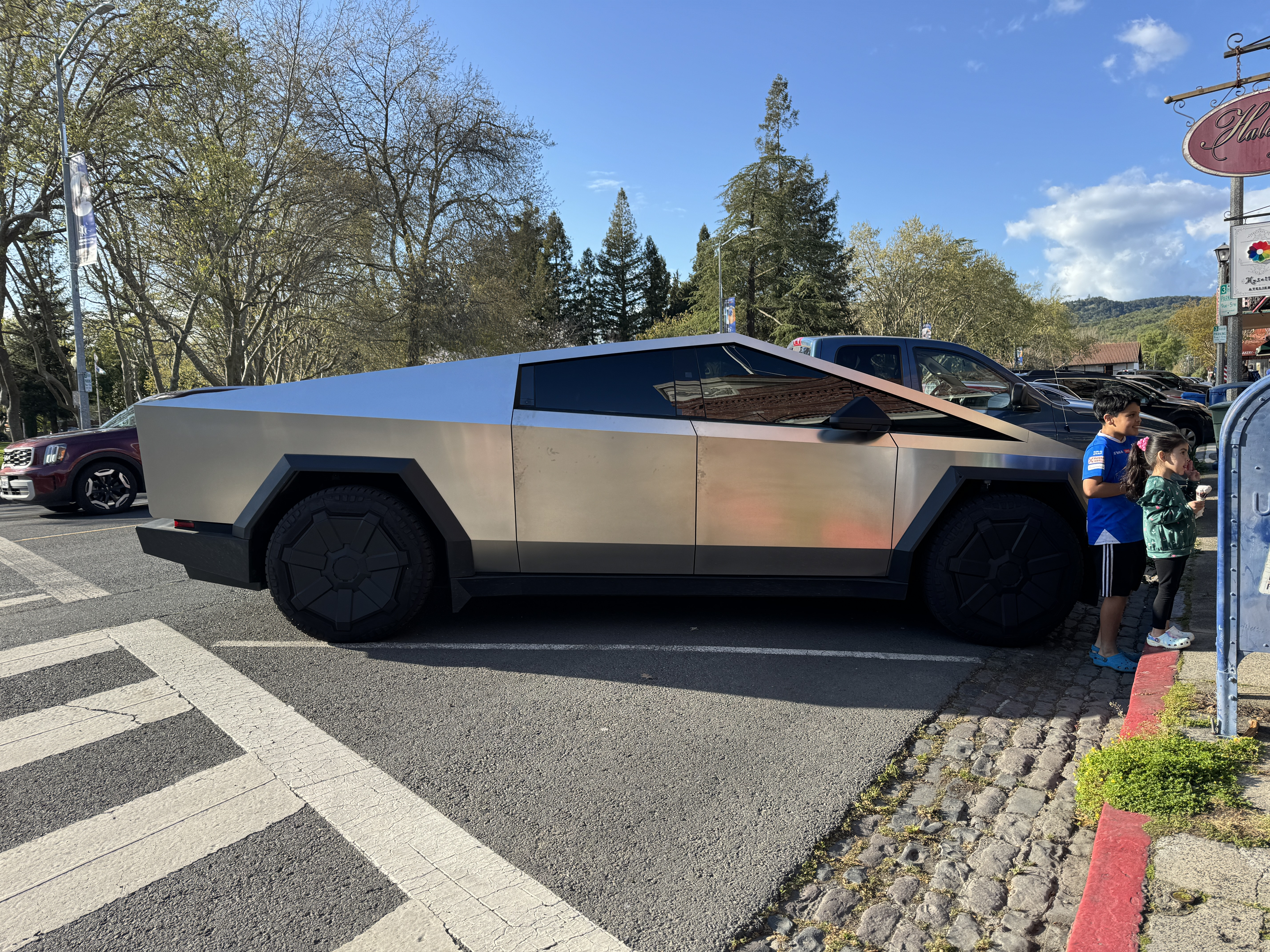 File:Tesla Cybertruck - April 2024 - Sarah Stierch 01.jpg