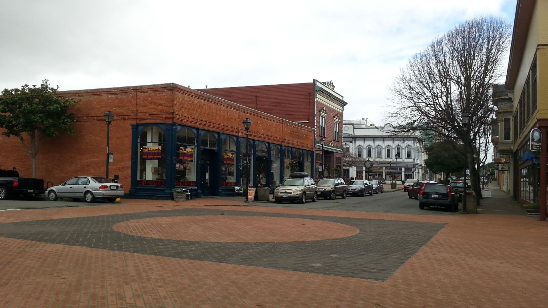 File:Eureka Old Town 2nd & E 2017.jpg