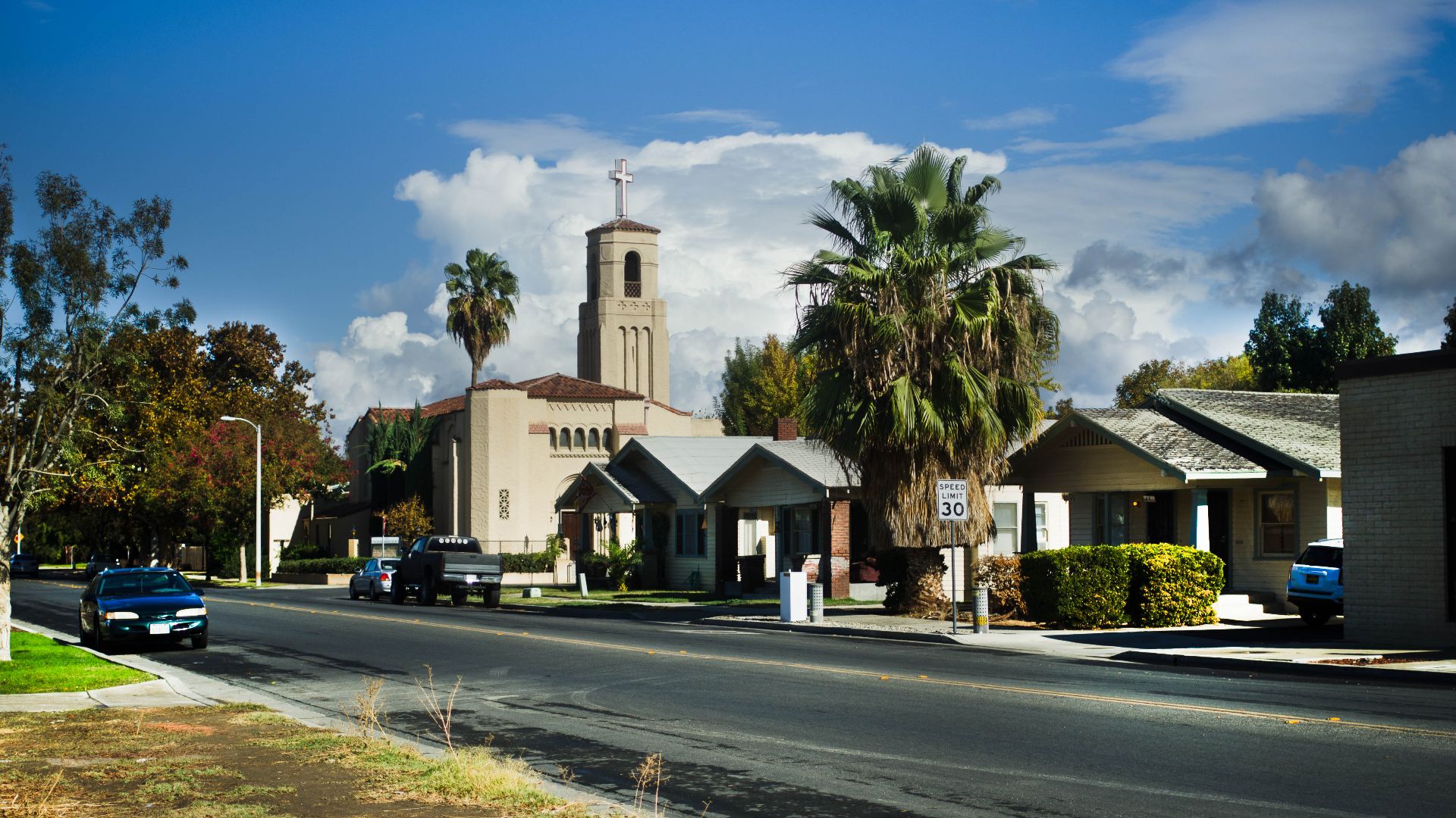 File:Sunny Morning in Hanford (15541300968).jpg