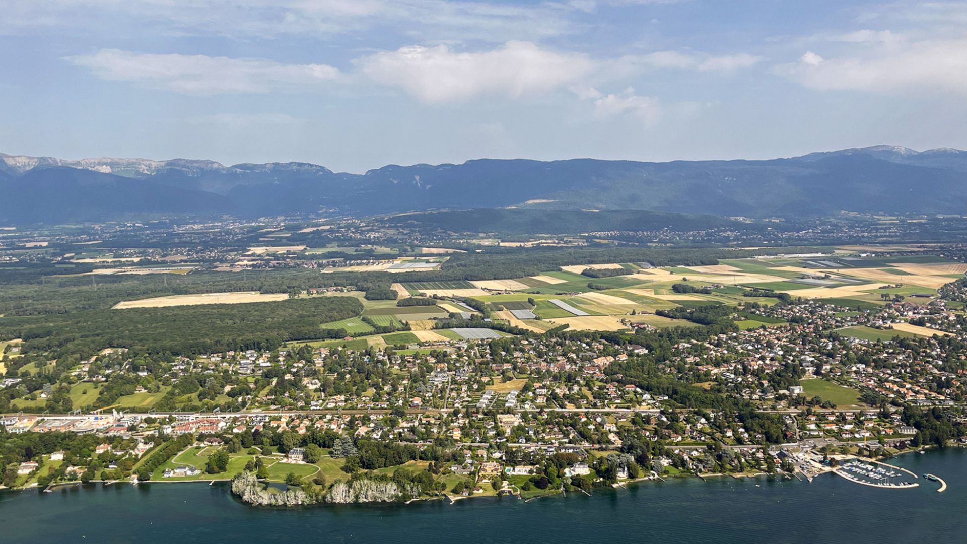 File:Mies - Tannay.jpg