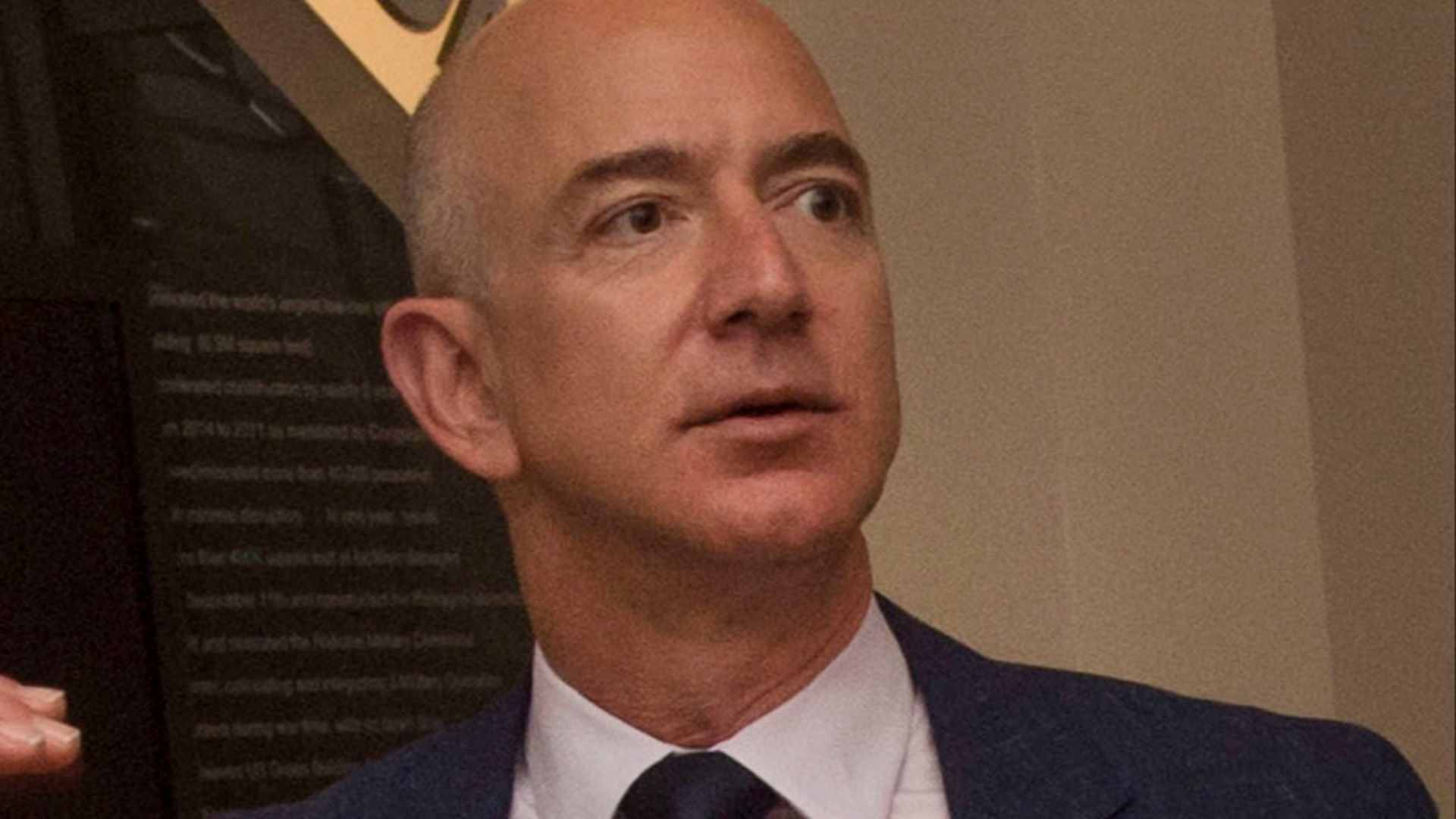 File:Secretary of Defense Ash Carter meets with Jeff Bezos, May 5, 2016 (1) (cropped).jpg