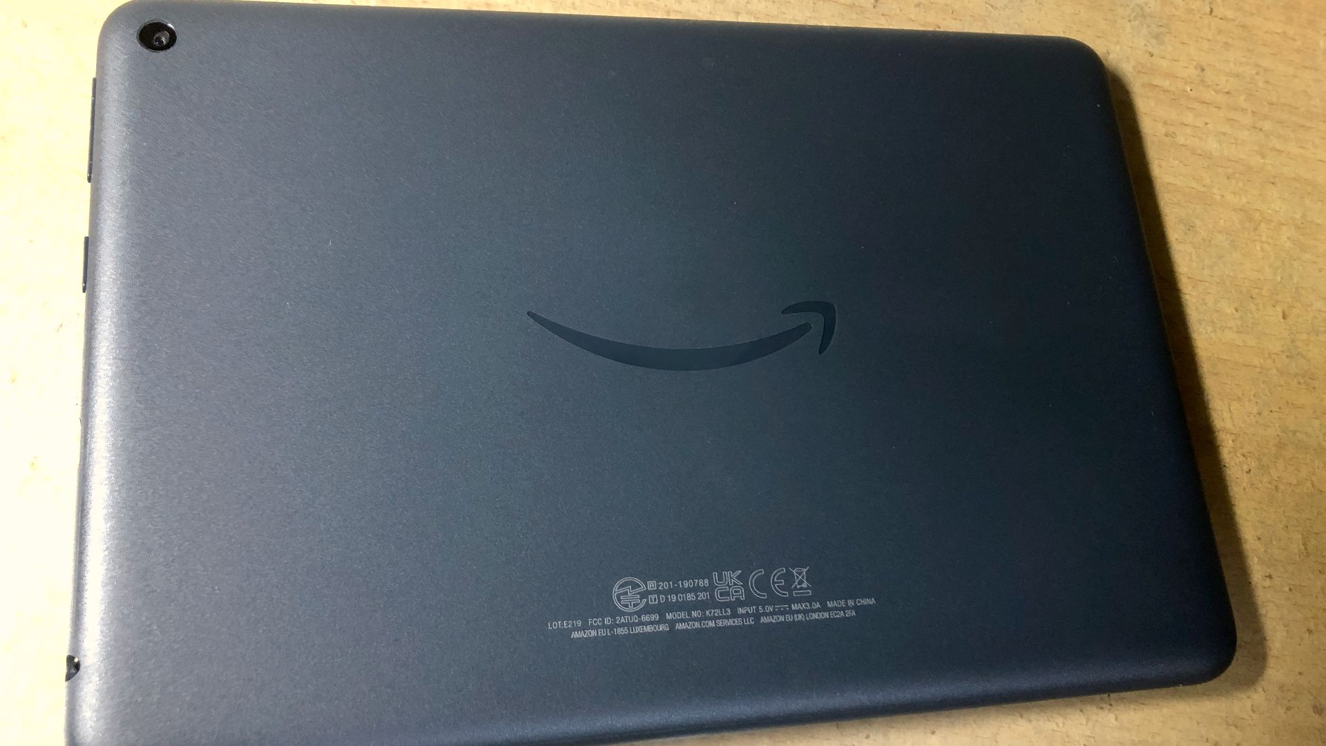 File:Kindle Fire tablet HD 8 Plus - 2.jpg