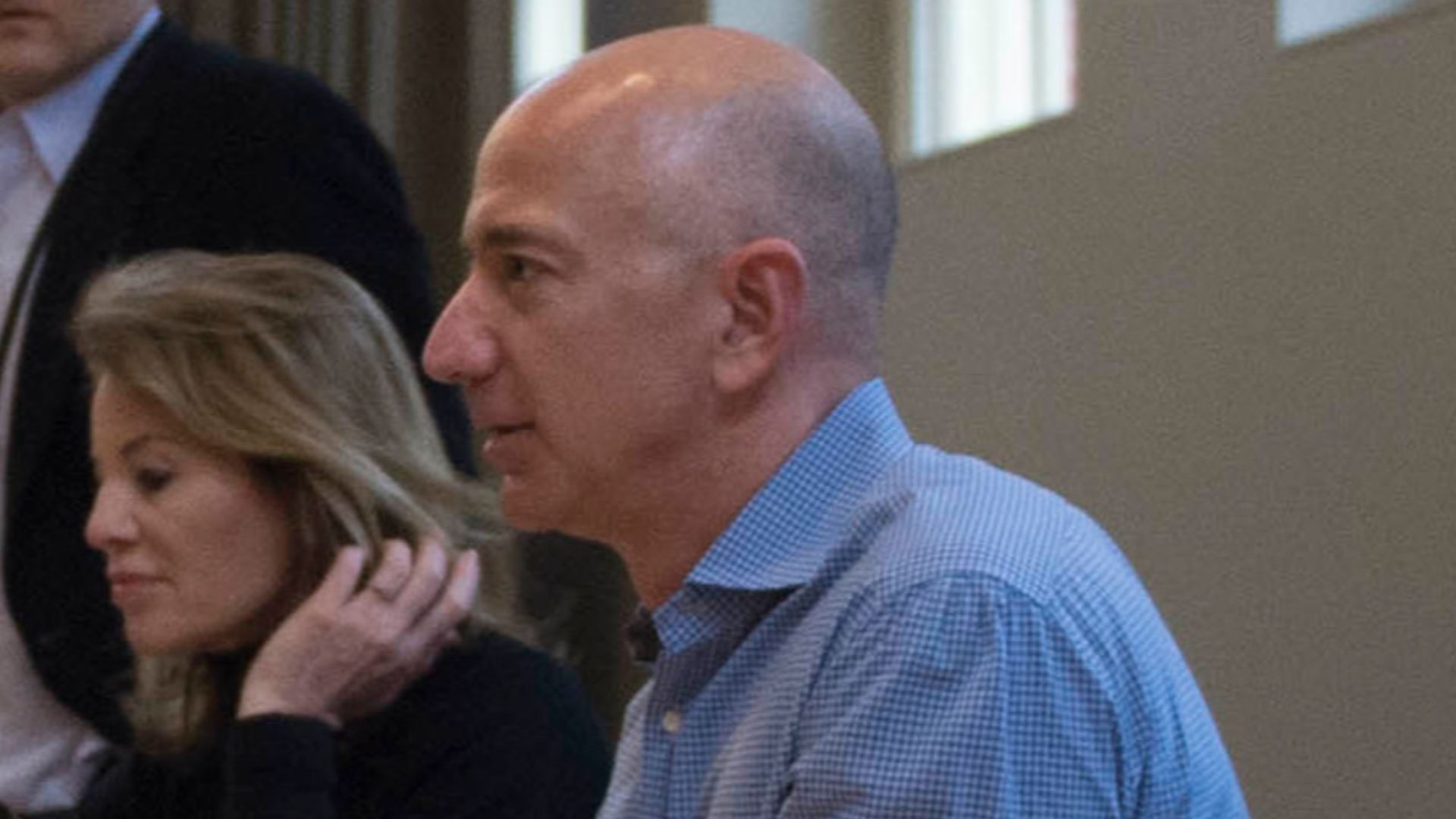 File:Amazon CEO and founder Jeff Bezos in Seattle, March 3, 2016.JPG