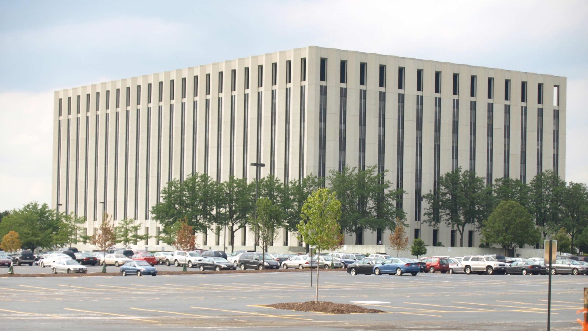 File:1000 Milwaukee Avenue.jpeg