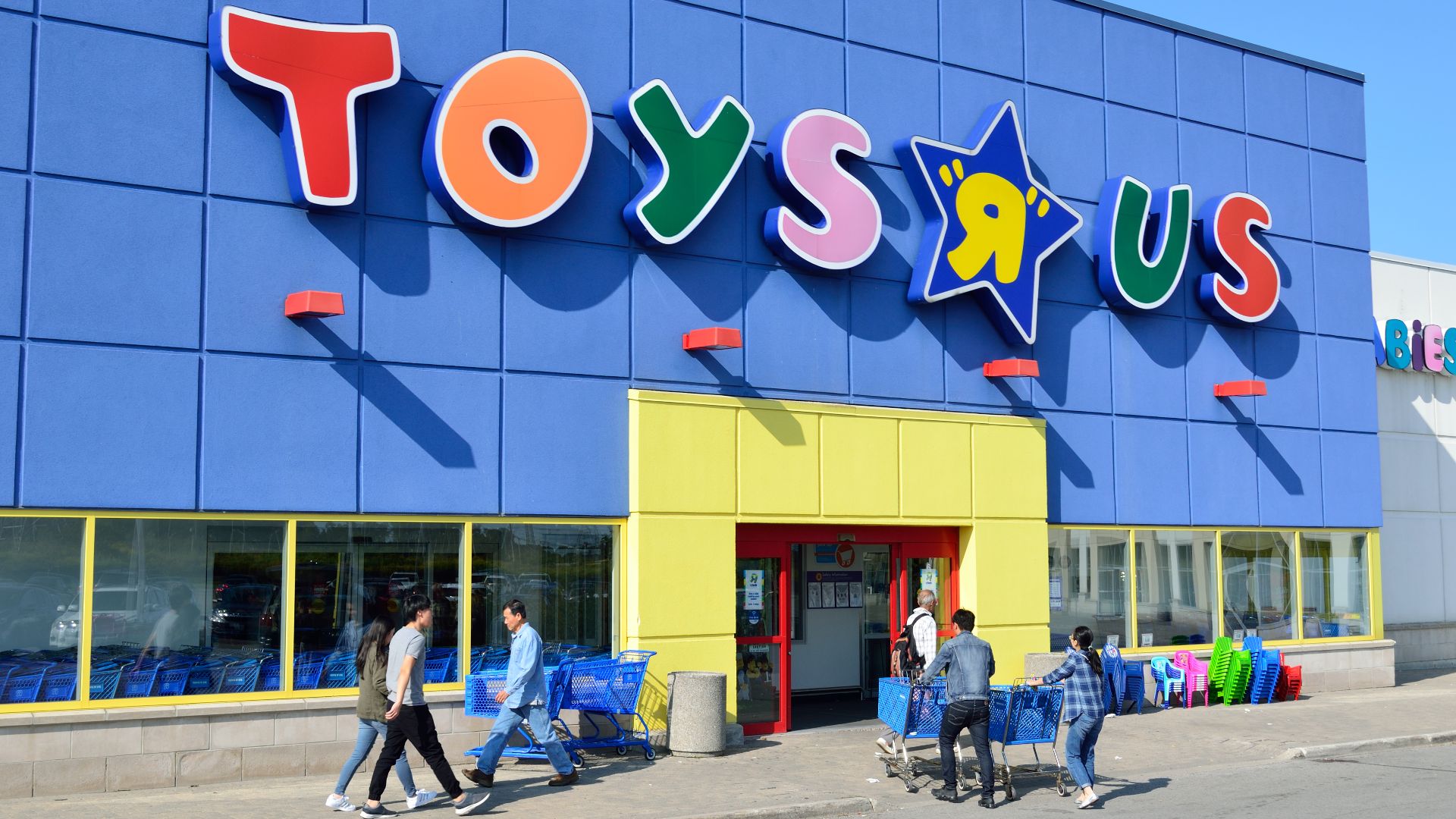 File:ToysRUsOntario4.jpg