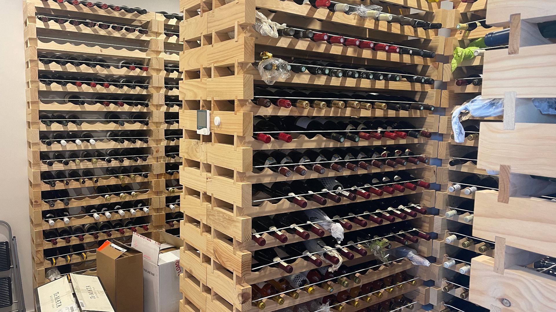 File:Wine Cellar with wooden shelving.jpg