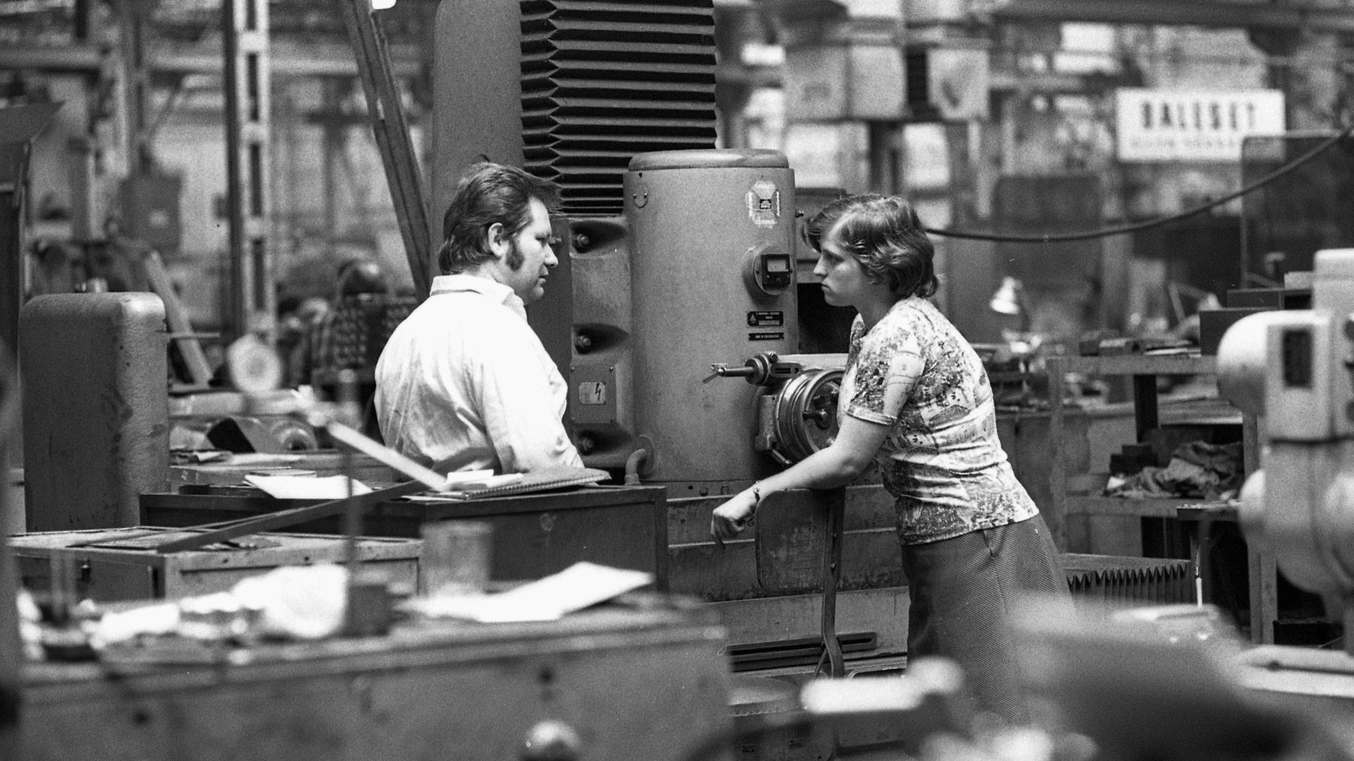 File:Láng Gépgyár, 1977 Fortepan 89049.jpg