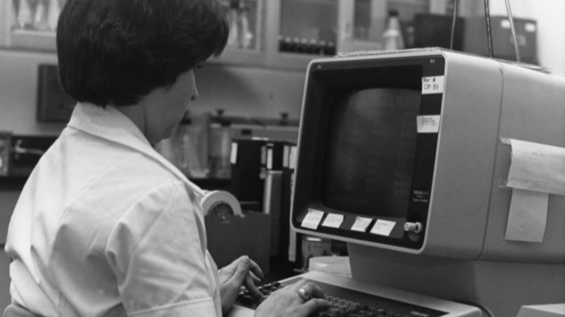 File:1980s computer worker, Centers for Disease Control.jpg